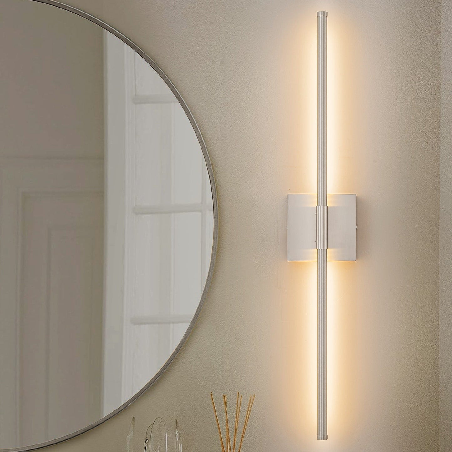 1-flammige, moderne, lange, lineare Wandleuchte in Schwarz/Gold/Nickel, dimmbare LED-Badezimmer-Waschtischleuchte