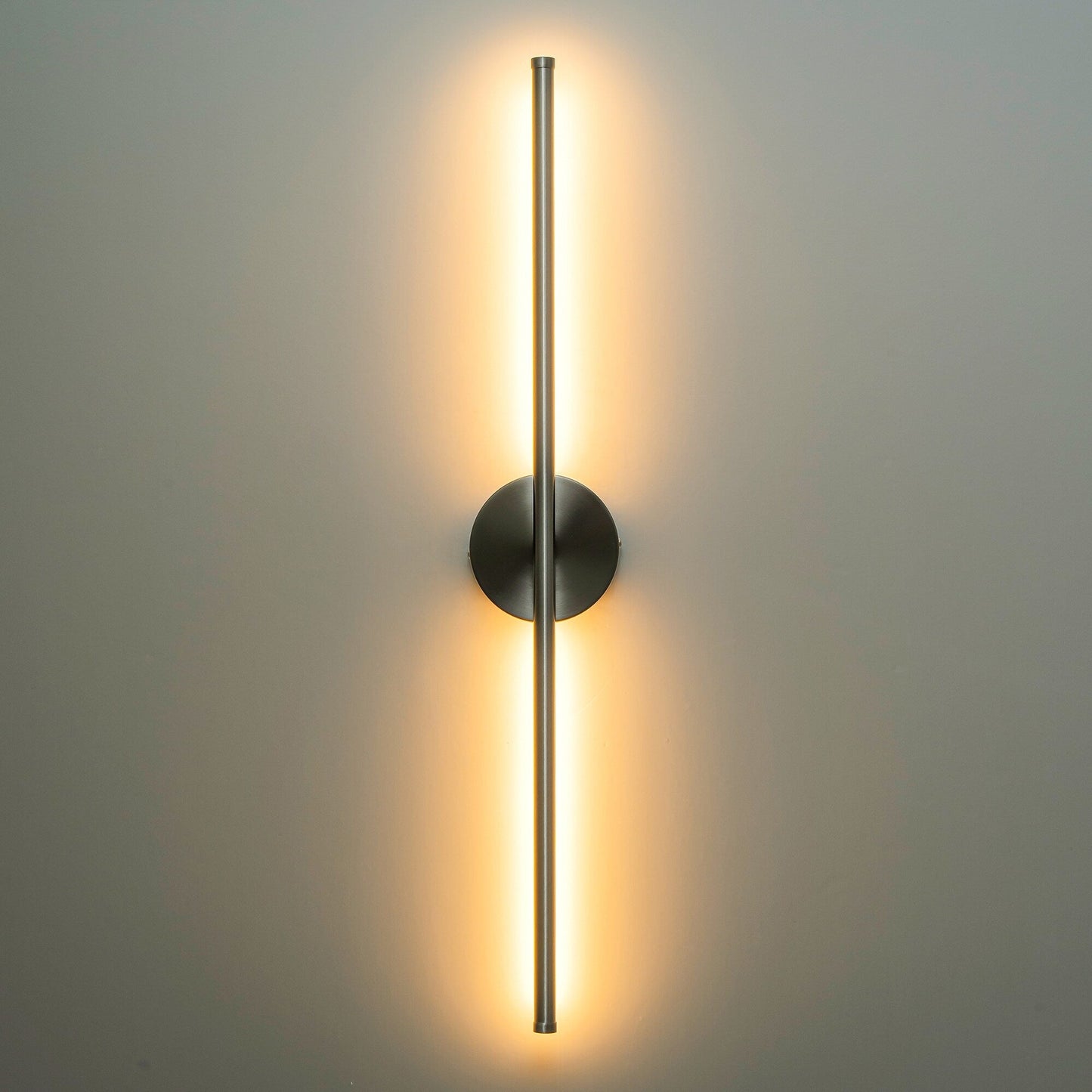 1-flammige, moderne, lange, lineare Wandleuchte in Schwarz/Gold/Nickel, dimmbare LED-Badezimmer-Waschtischleuchte