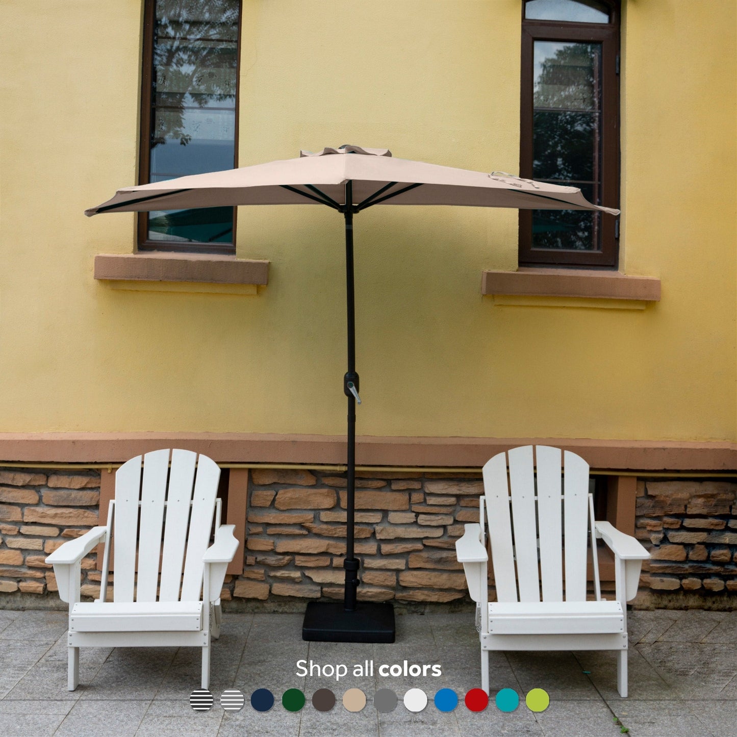 10 Fuß solarbetriebener beleuchteter Terrassenschirm mit Standfuß