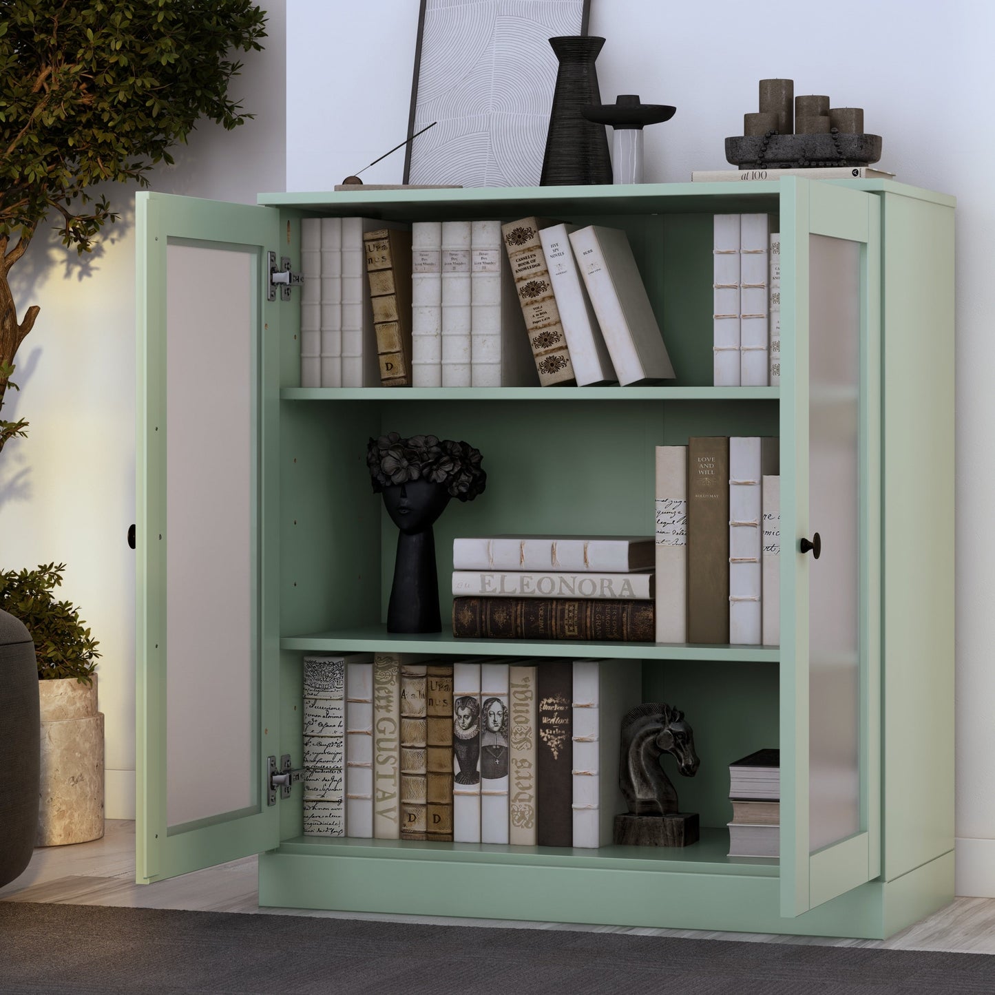 Bücherregal mit 3 Regalböden aus 100 % Massivholz und optionalen Türen von Palace Imports