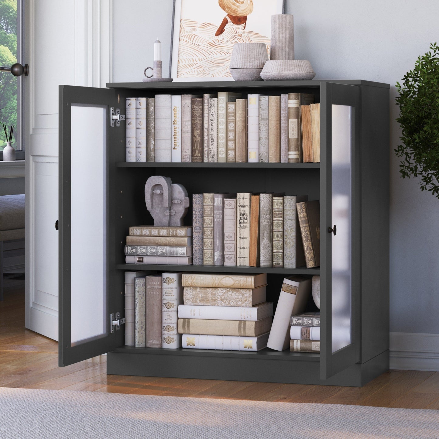 Bücherregal mit 3 Regalböden aus 100 % Massivholz und optionalen Türen von Palace Imports