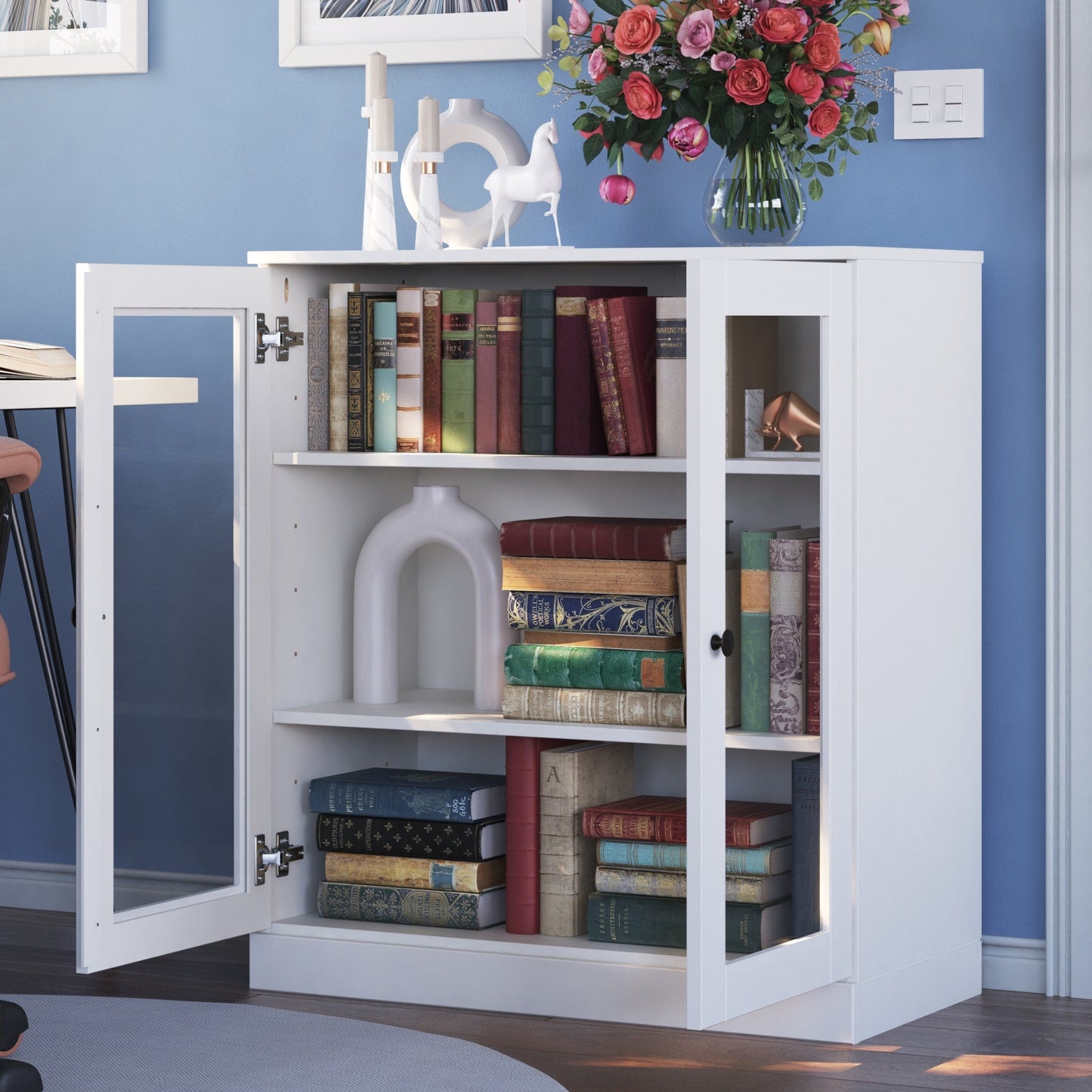 Bücherregal mit 3 Regalböden aus 100 % Massivholz und optionalen Türen von Palace Imports