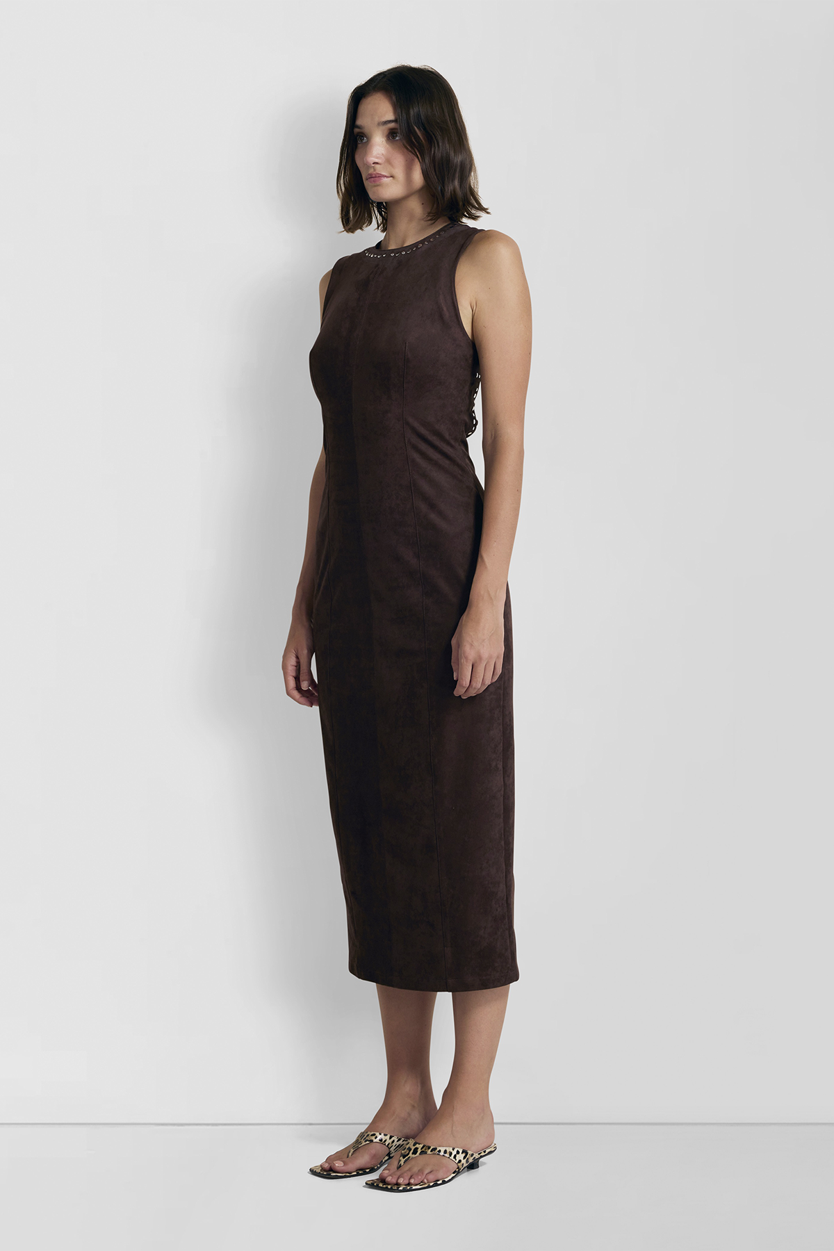 Mecca Stud Midikleid - Schokolade