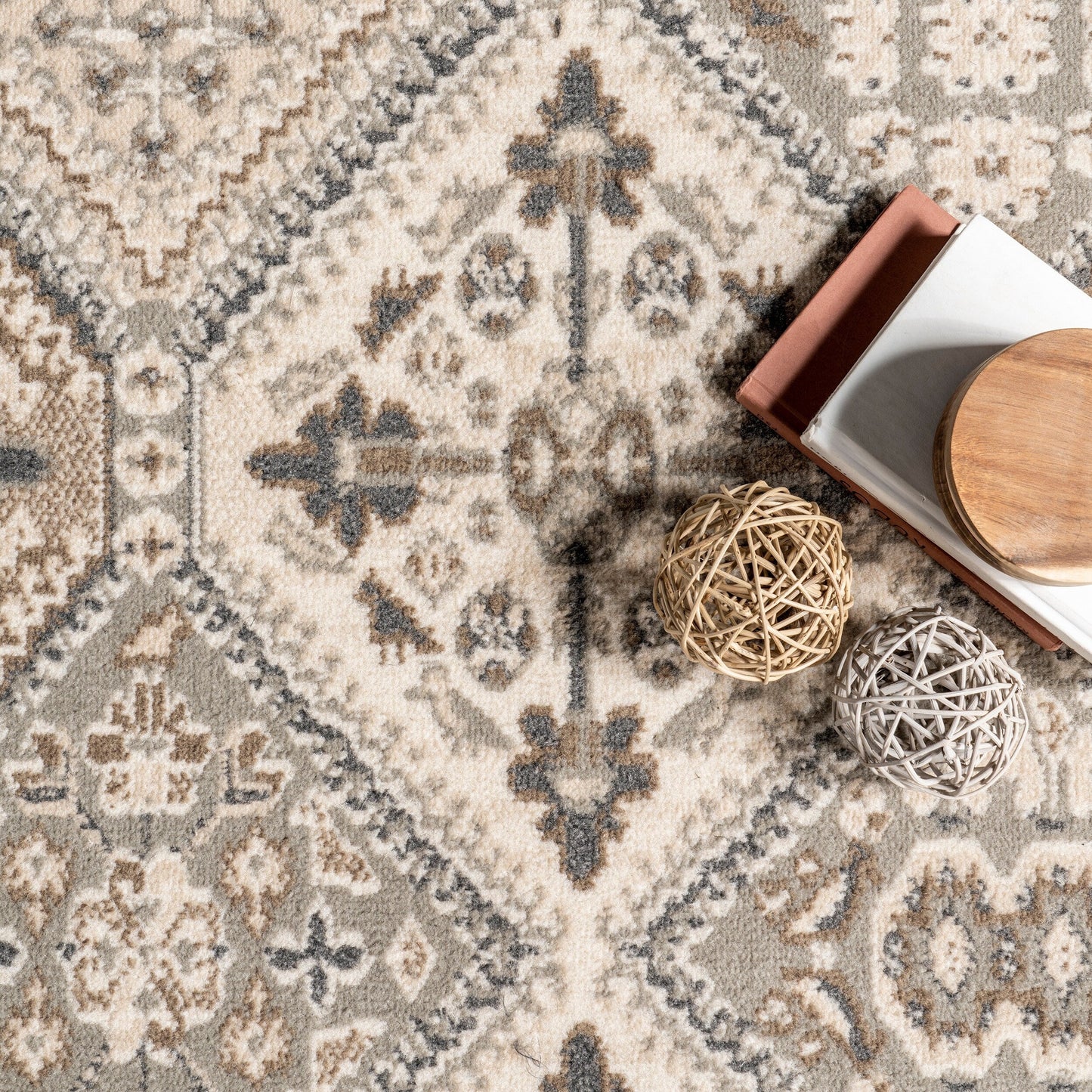 Nuloom Becca Traditioneller gefliester Teppich