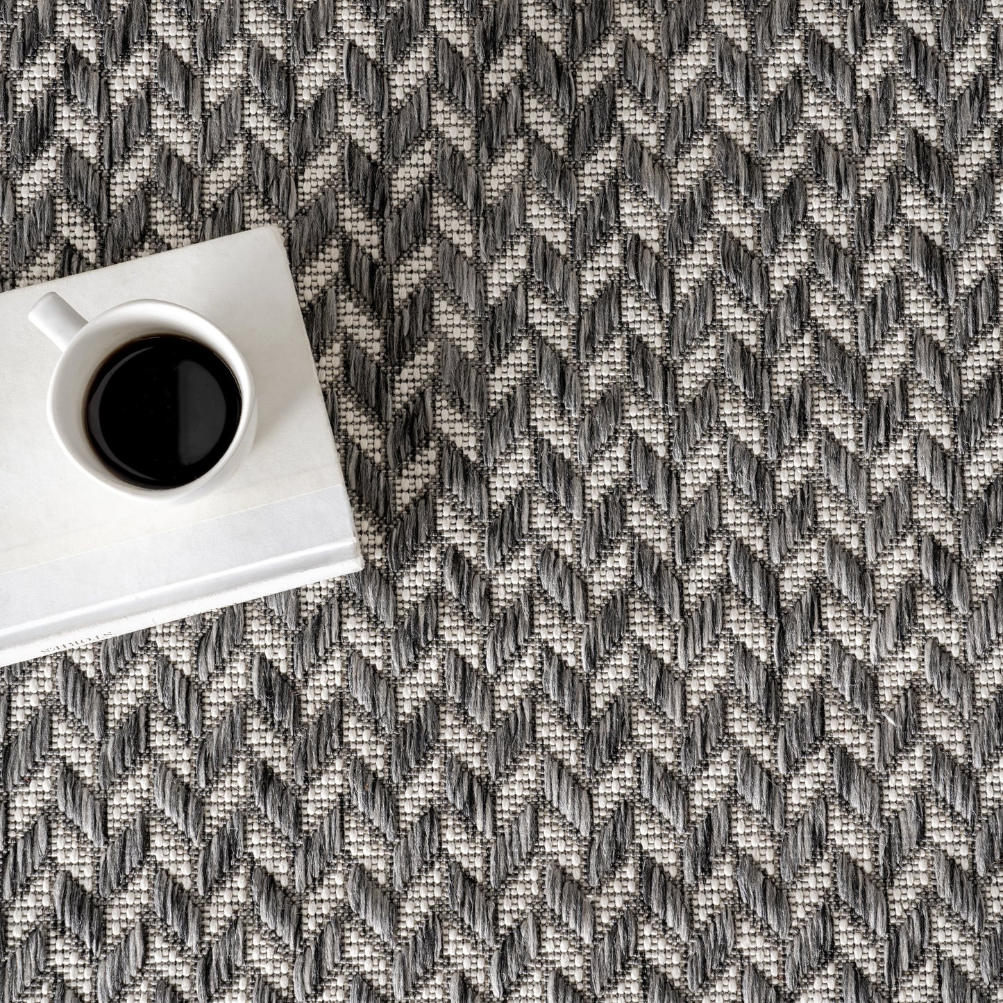 Nuloom Camryn Fischgräten-Teppich für drinnen und draußen
