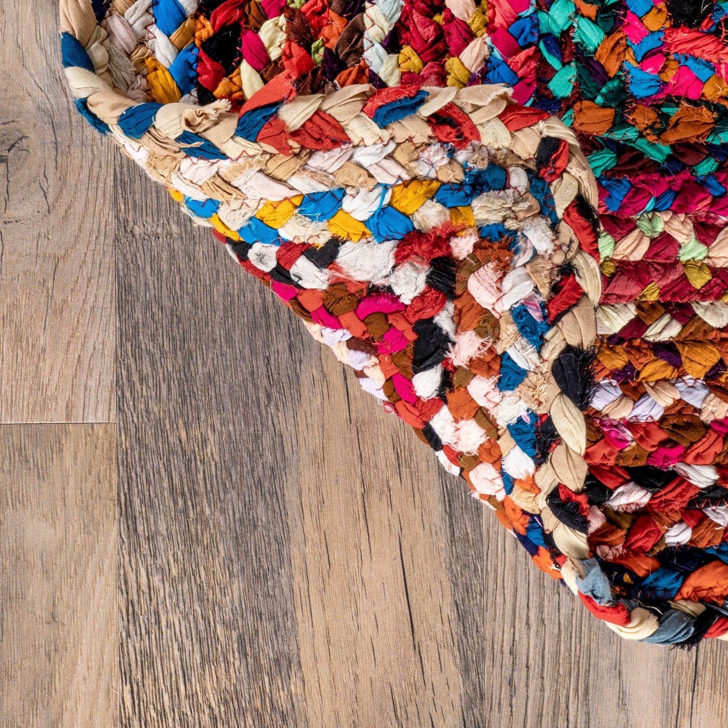 Nuloom Tammara Bohemian Handgeflochtener Flächenteppich