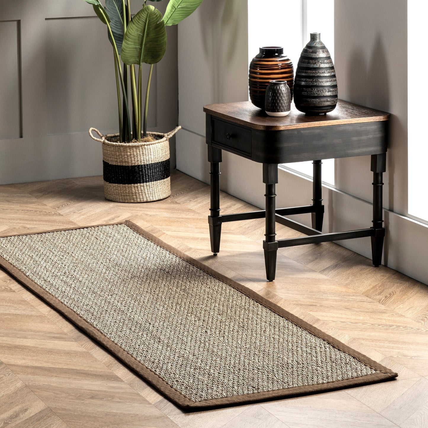 Nuloom Kiana Casual Teppich mit Seegrasrand