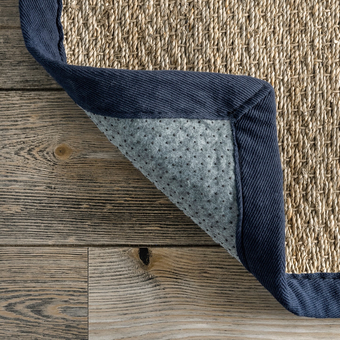 Nuloom Kiana Casual Teppich mit Seegrasrand