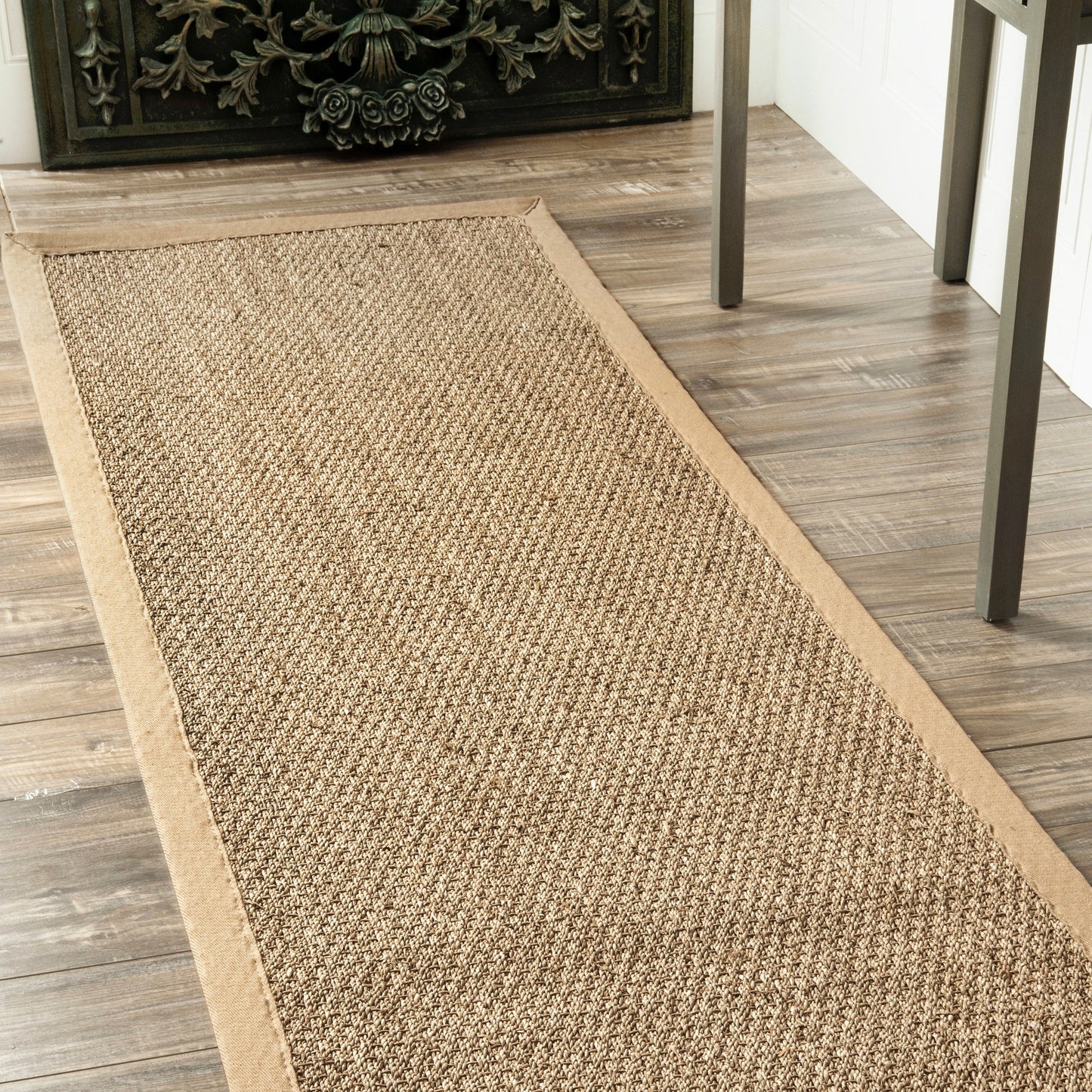 Nuloom Kiana Casual Teppich mit Seegrasrand
