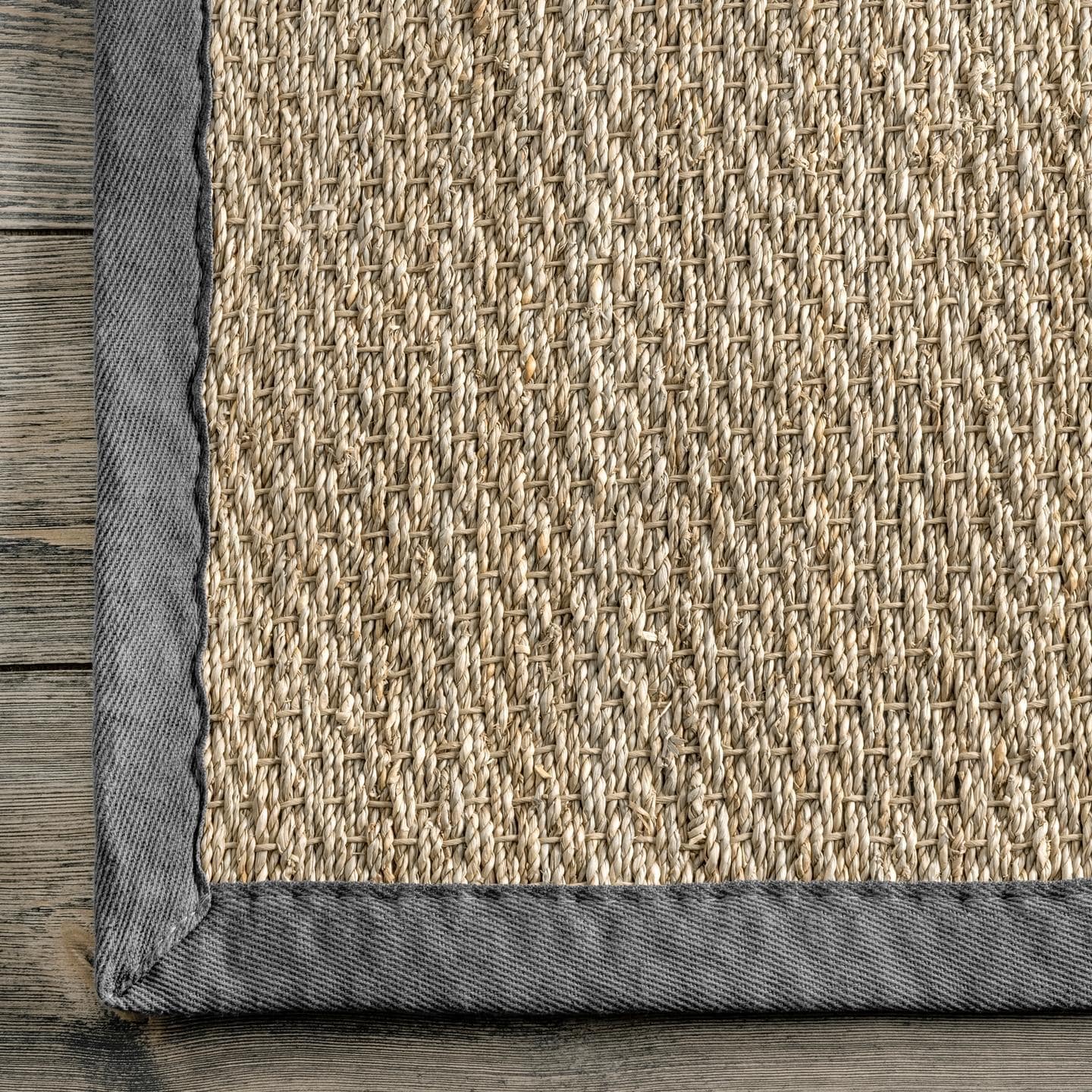 Nuloom Kiana Casual Teppich mit Seegrasrand