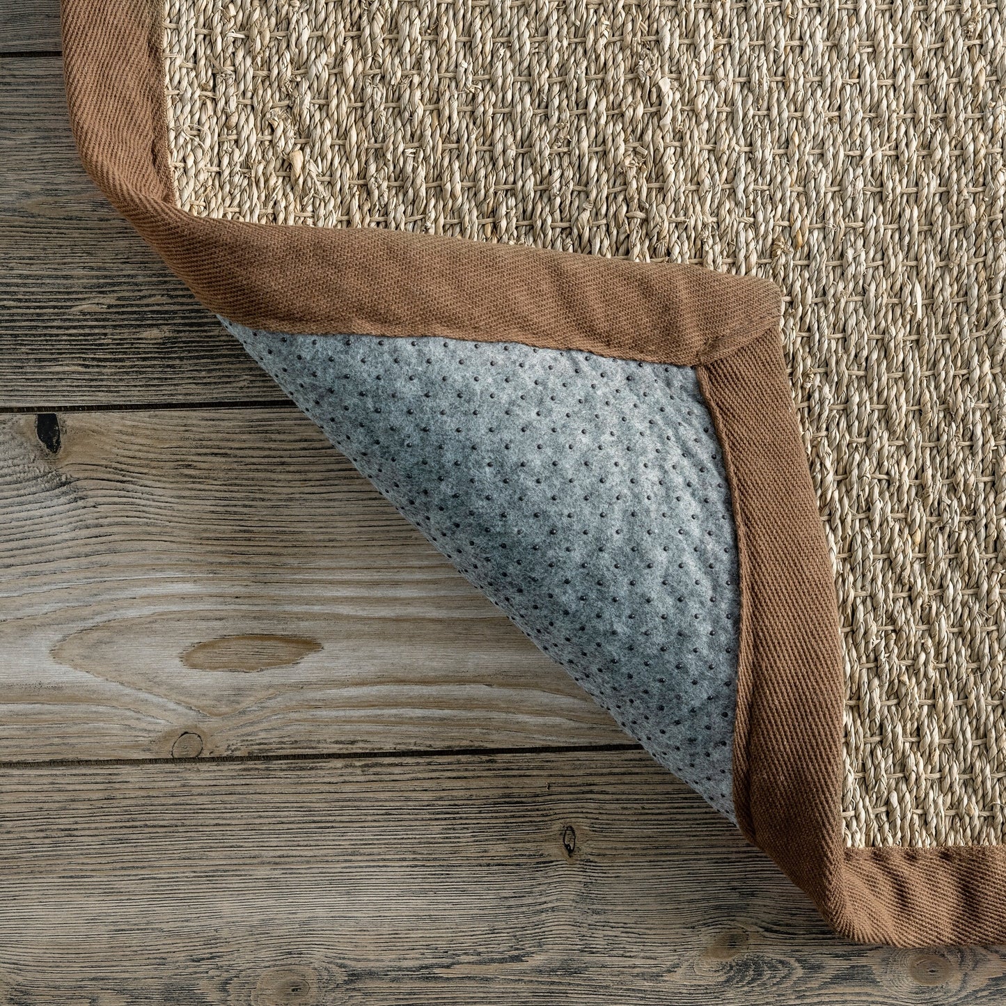 Nuloom Kiana Casual Teppich mit Seegrasrand