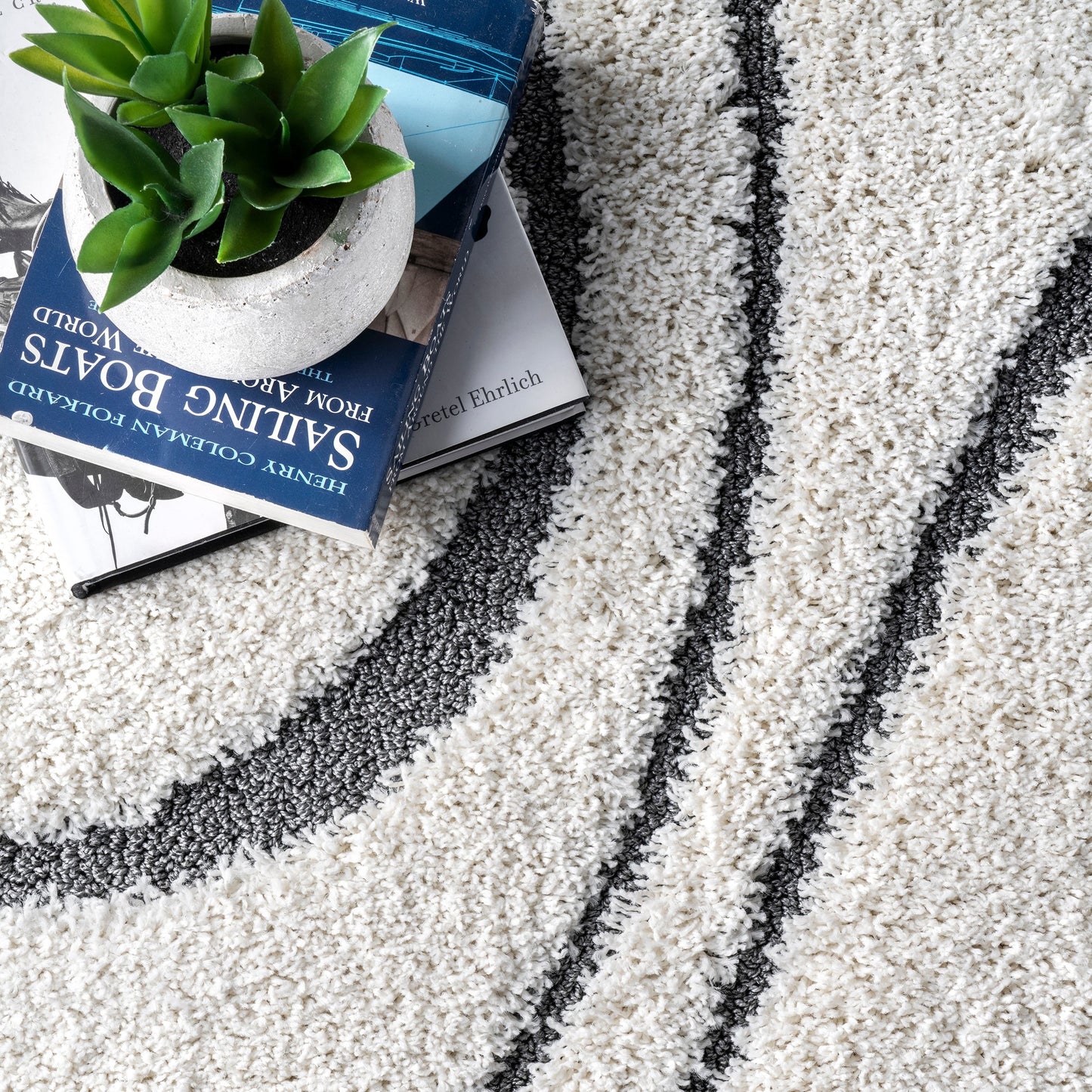 Nuloom Krista Moderner Zottelteppich mit Wirbelmuster