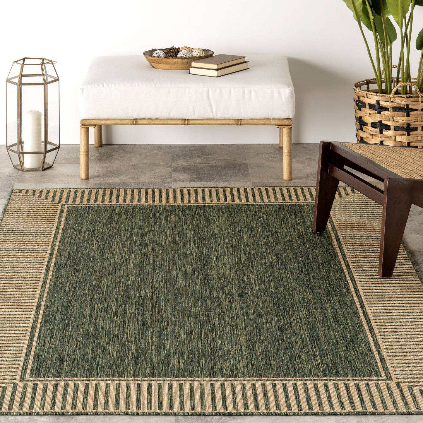Nuloom Leah Classic Bordered Indoor/Outdoor-Teppich