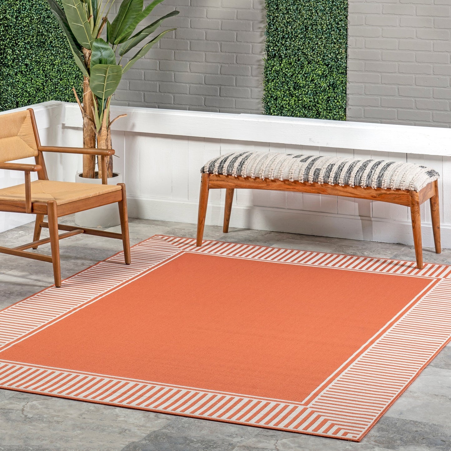 Nuloom Leah Classic Bordered Indoor/Outdoor-Teppich