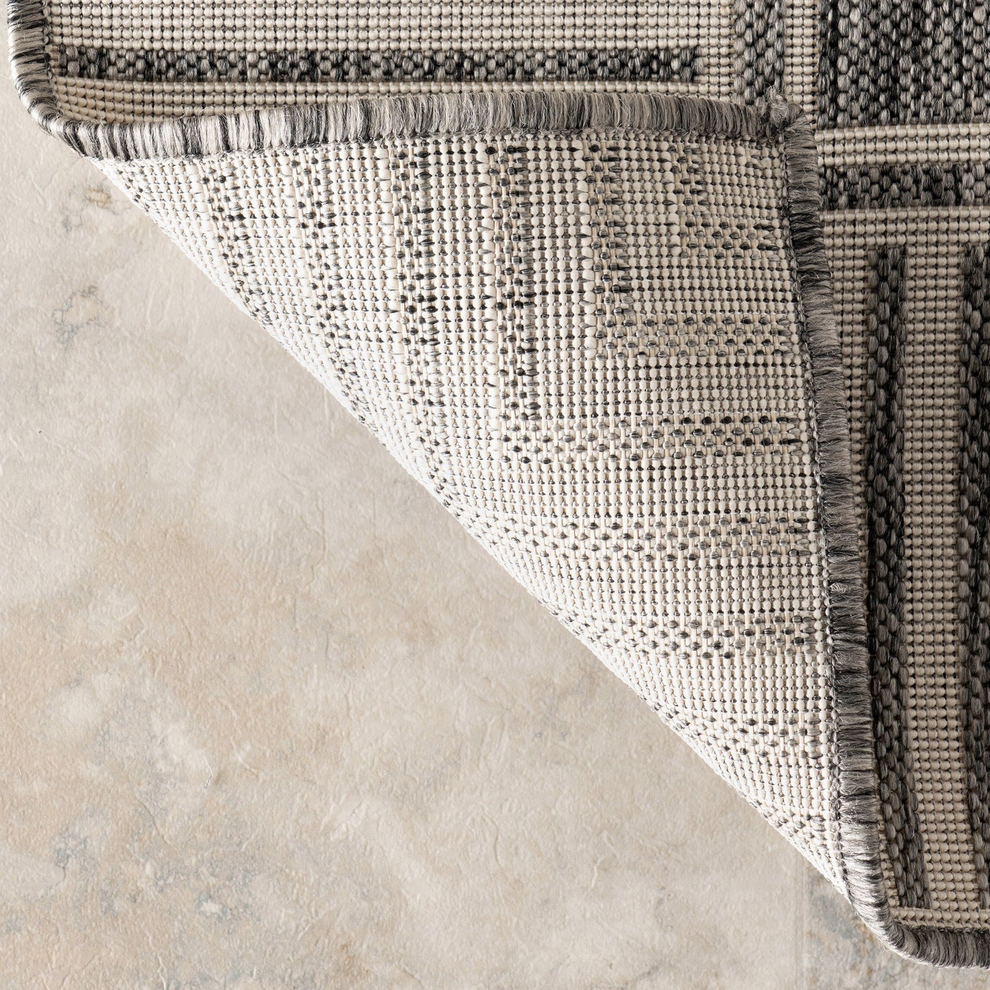Nuloom Leah Classic Bordered Indoor/Outdoor-Teppich