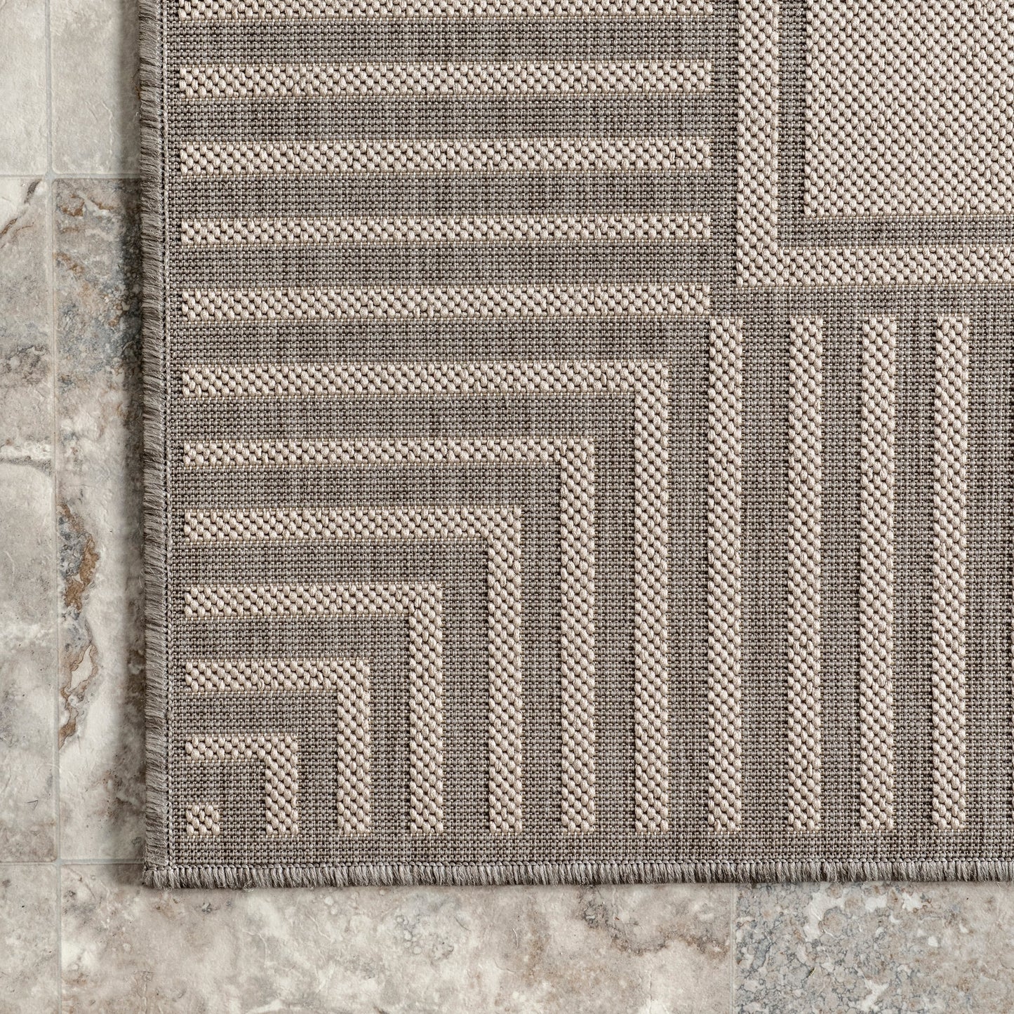 Nuloom Leah Classic Bordered Indoor/Outdoor-Teppich