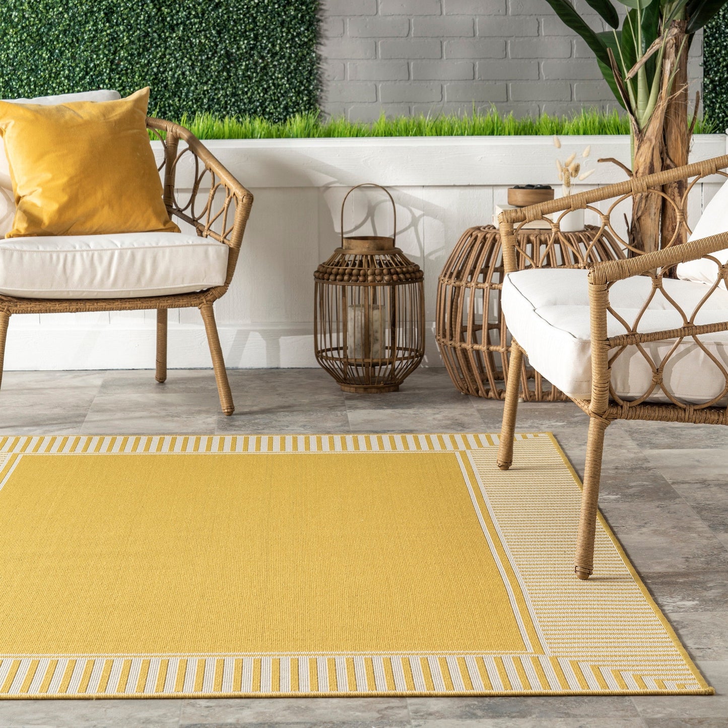 Nuloom Leah Classic Bordered Indoor/Outdoor-Teppich