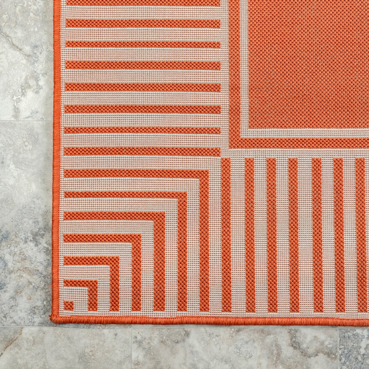 Nuloom Leah Classic Bordered Indoor/Outdoor-Teppich