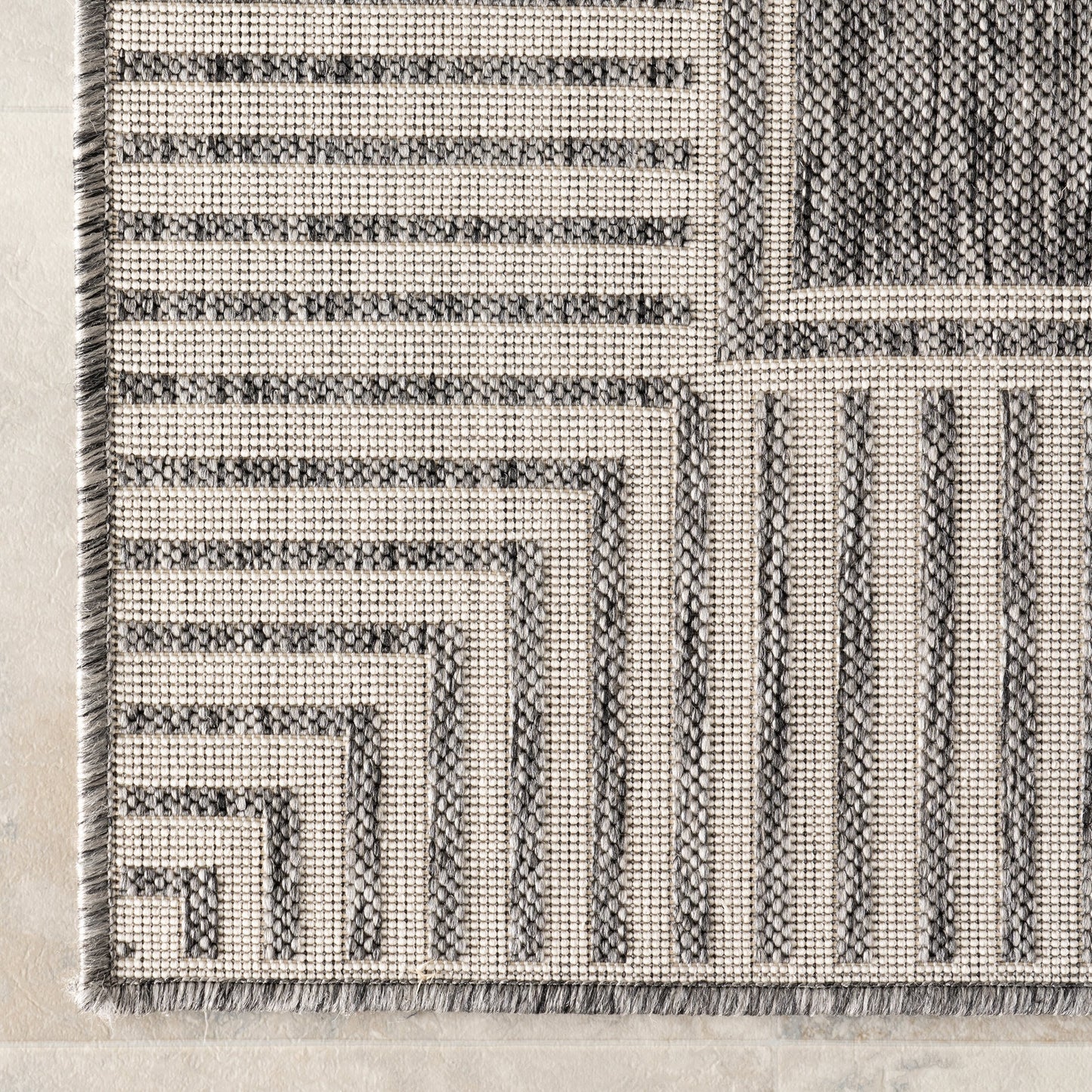 Nuloom Leah Classic Bordered Indoor/Outdoor-Teppich