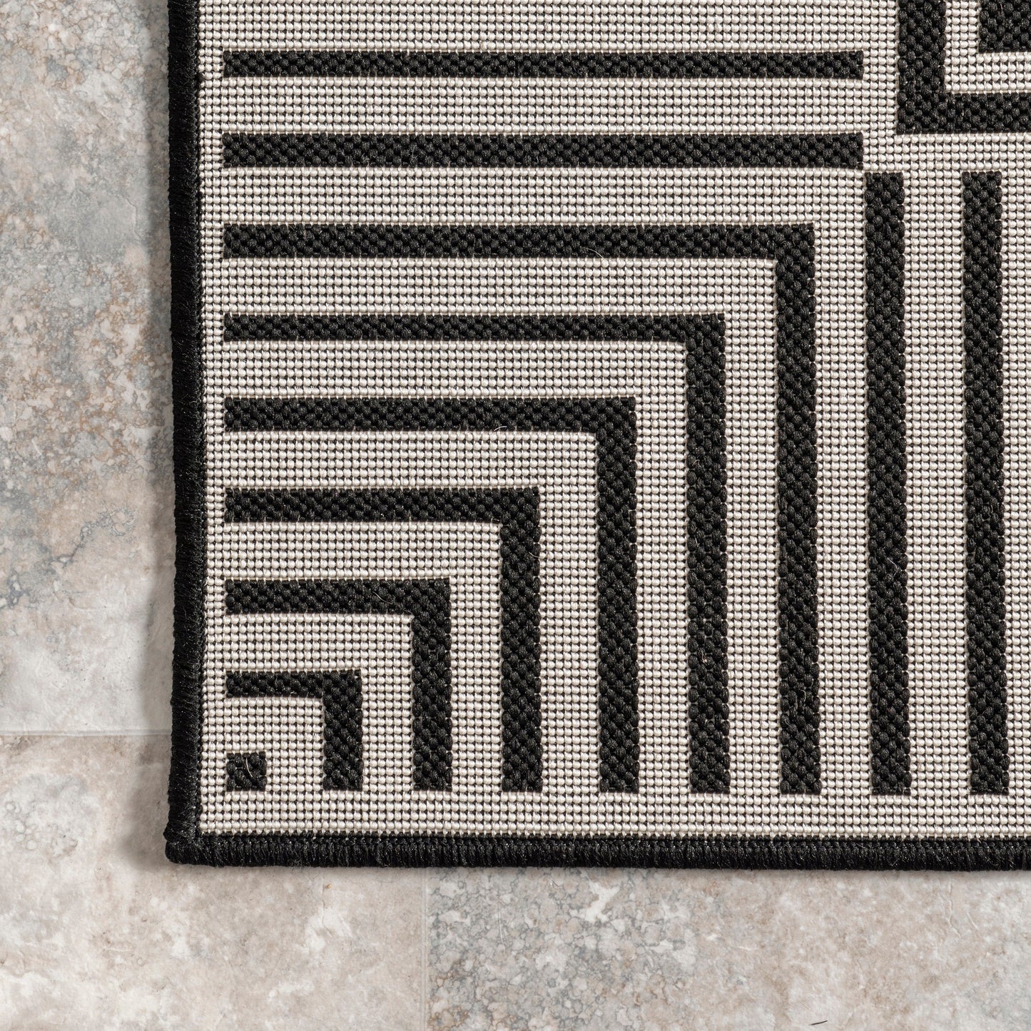 Nuloom Leah Classic Bordered Indoor/Outdoor-Teppich