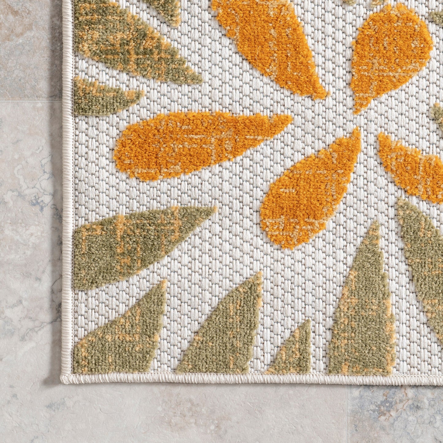 Nuloom Ronda Teppich für drinnen und draußen mit kräftigem Blumenmuster