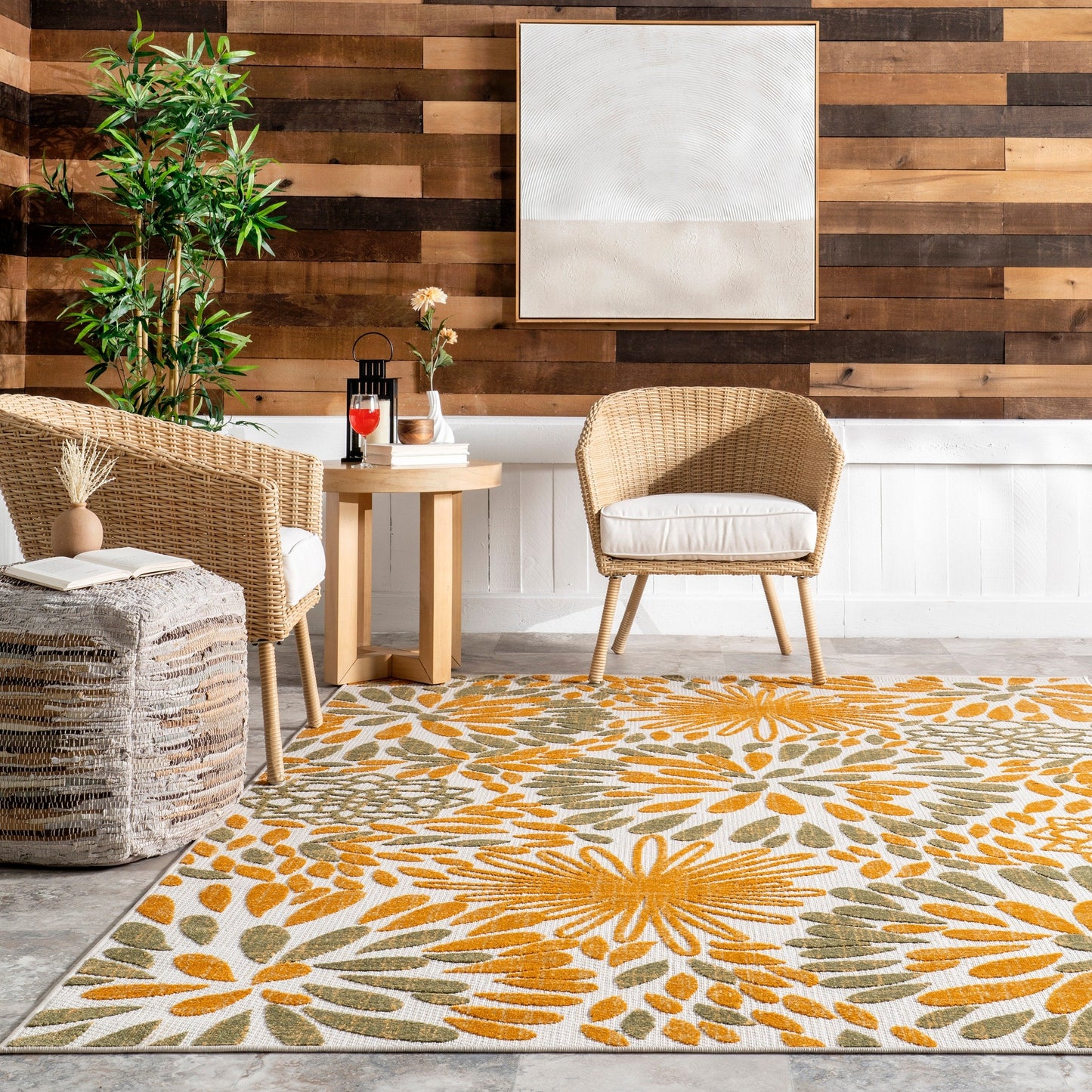 Nuloom Ronda Teppich für drinnen und draußen mit kräftigem Blumenmuster