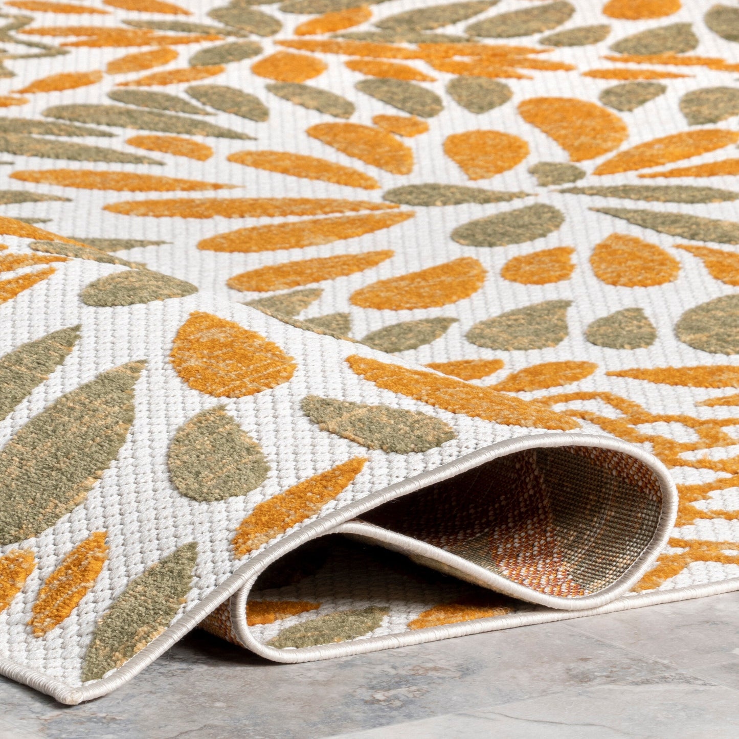 Nuloom Ronda Teppich für drinnen und draußen mit kräftigem Blumenmuster