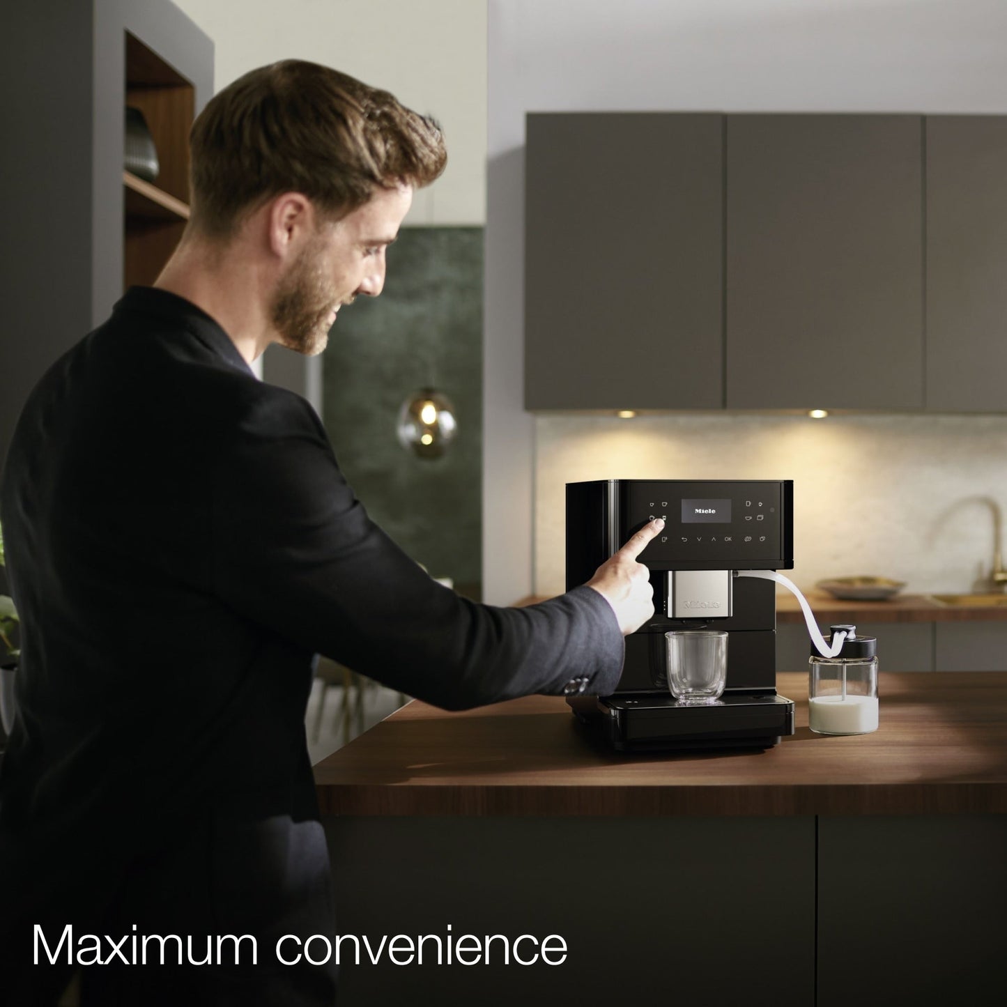 Miele CM 6160 MilkPerfection Standkaffeemaschine - Obsidianschwarz