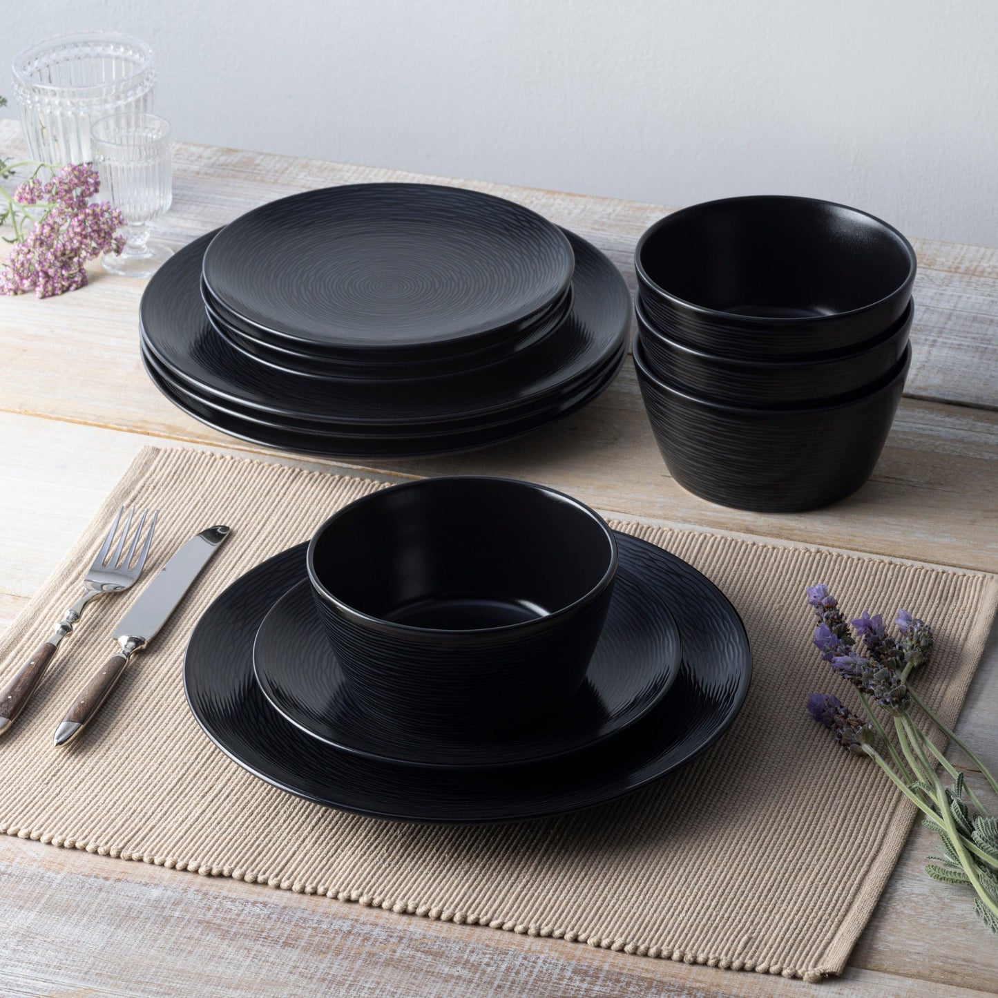 Noritake Colorscapes Swirl 12-teiliges Coupe-Geschirrset, Service für 4