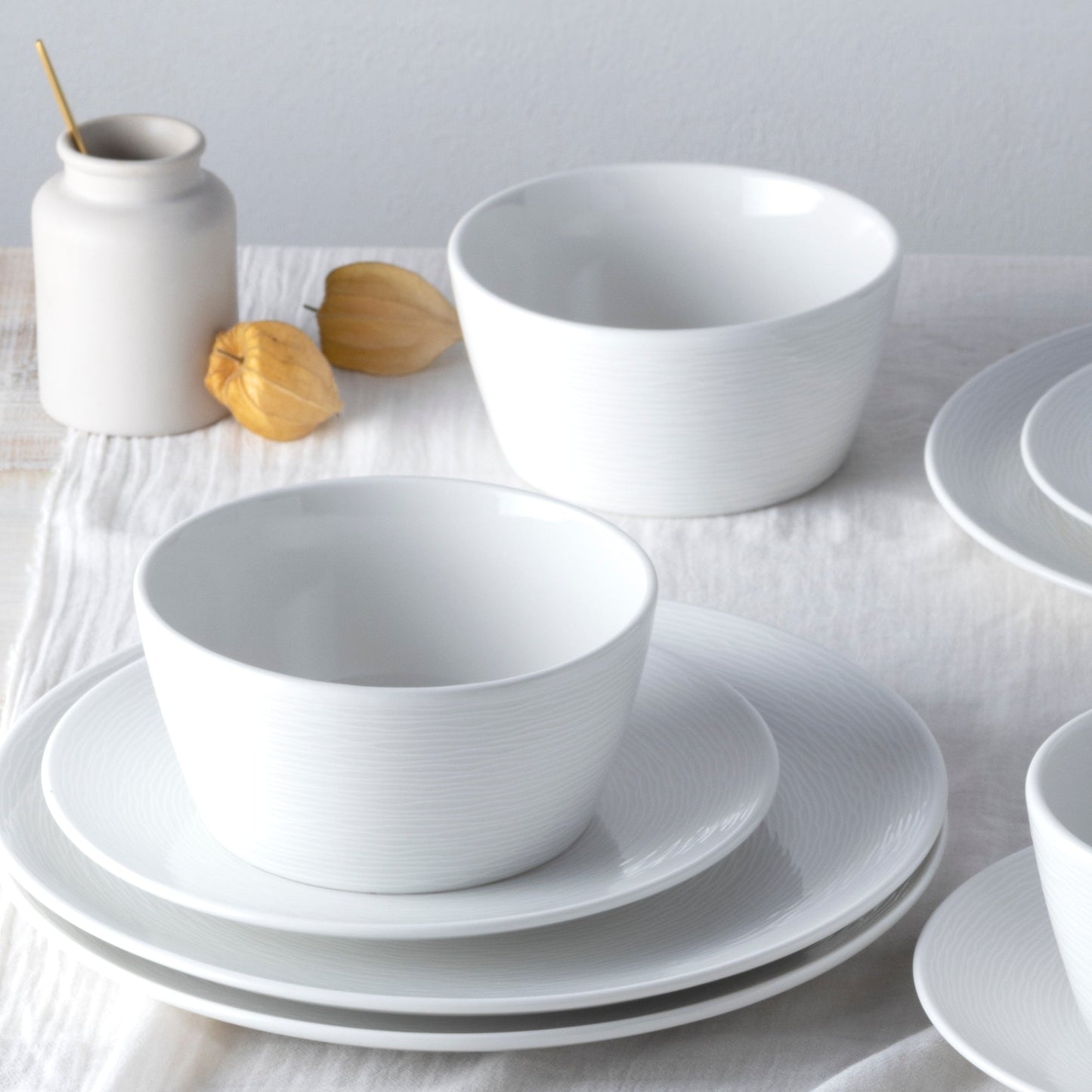 Noritake Colorscapes Swirl 12-teiliges Coupe-Geschirrset, Service für 4