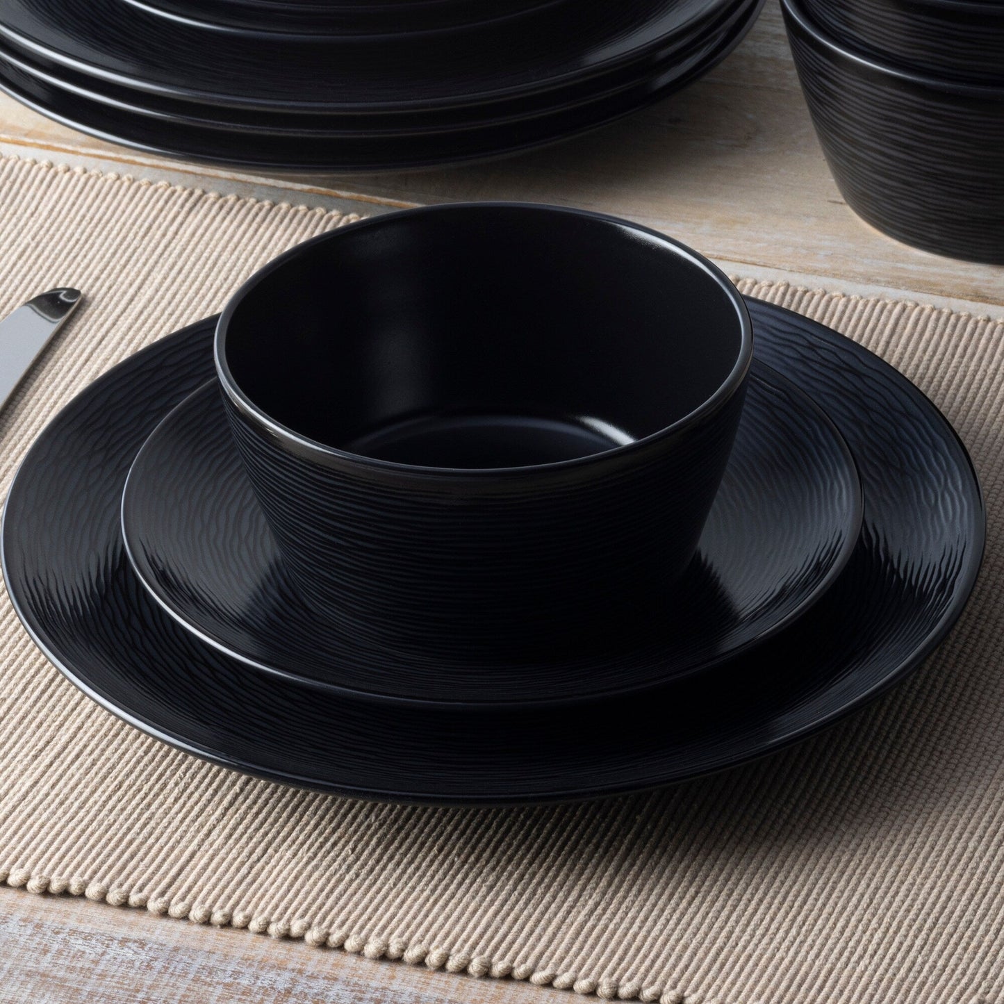 Noritake Colorscapes Swirl 12-teiliges Coupe-Geschirrset, Service für 4