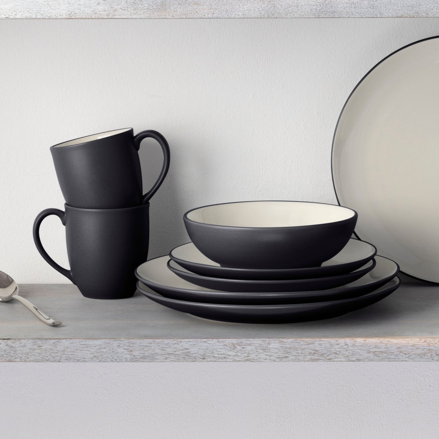 Noritake Colorwave 16-teiliges Coupe-Geschirrset, Service für 4