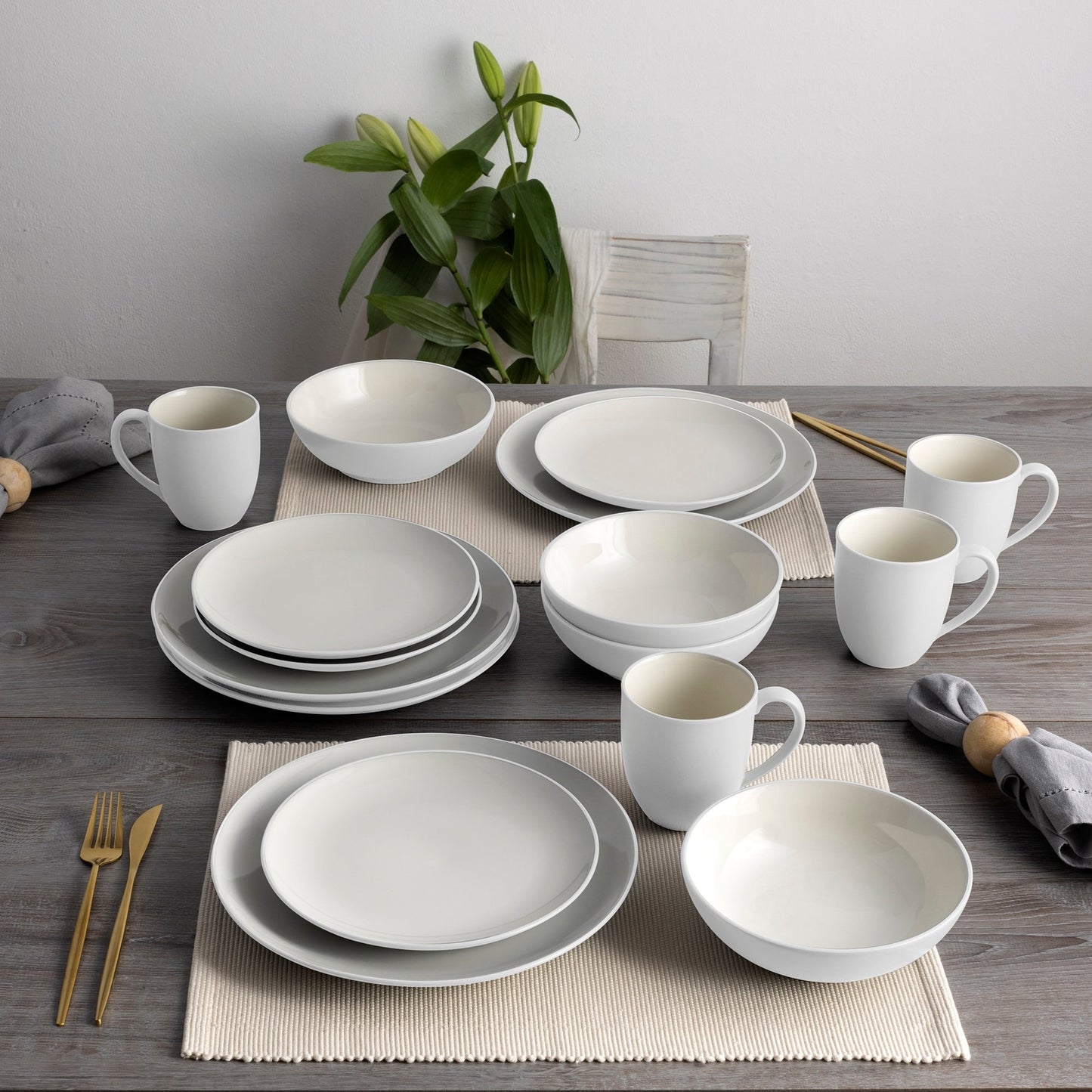 Noritake Colorwave 16-teiliges Coupe-Geschirrset, Service für 4
