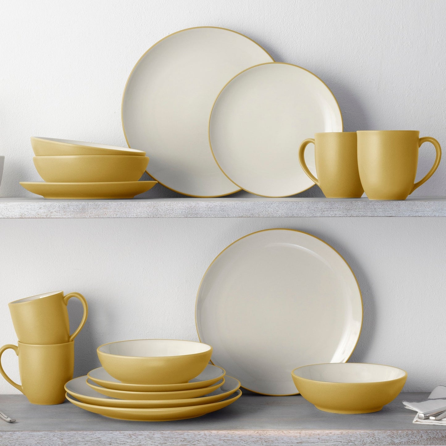 Noritake Colorwave 16-teiliges Coupe-Geschirrset, Service für 4