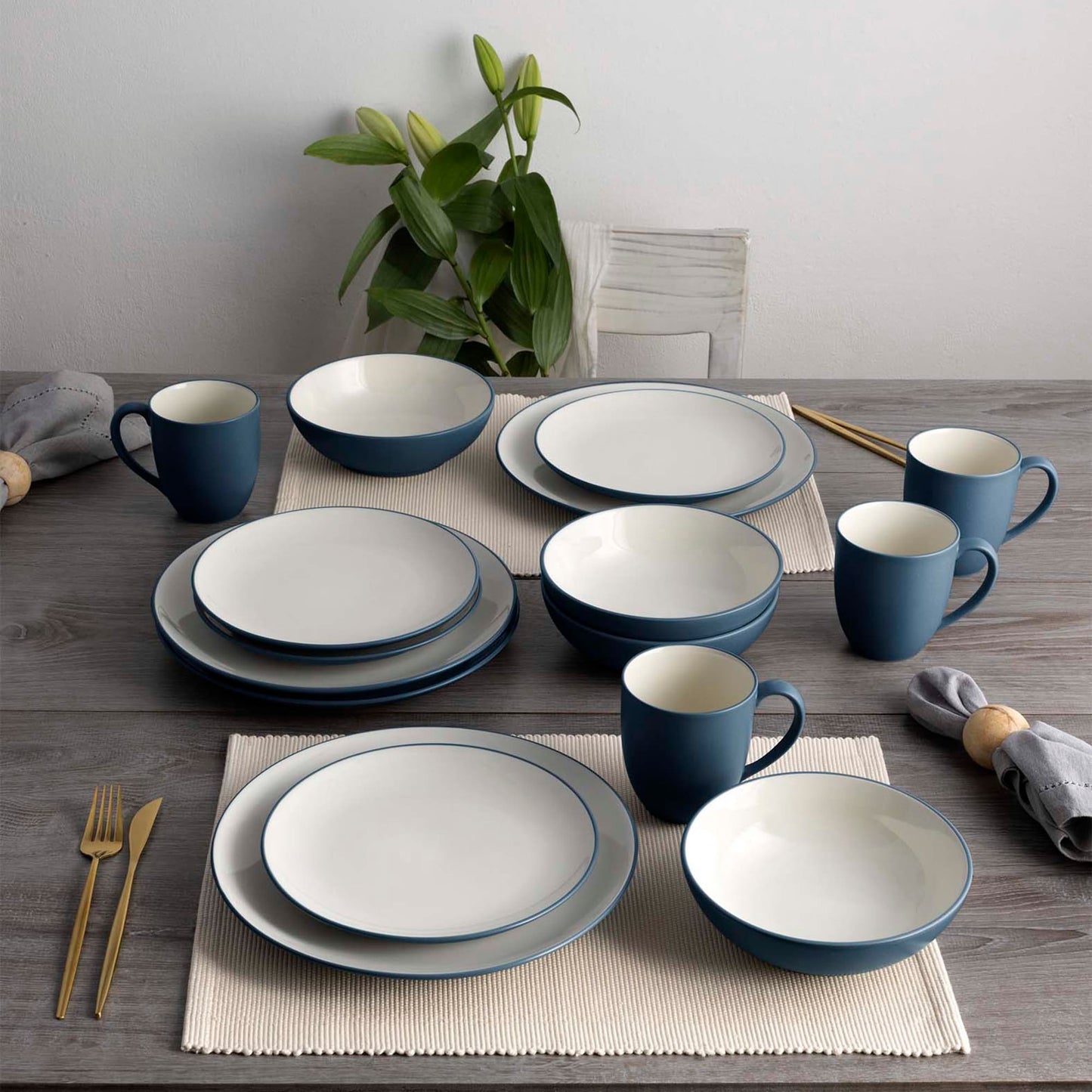 Noritake Colorwave 16-teiliges Coupe-Geschirrset, Service für 4