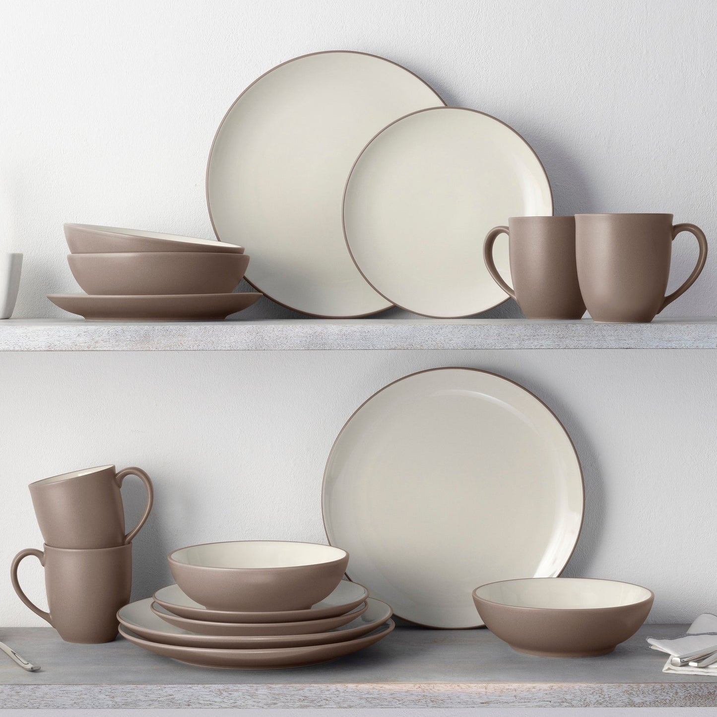 Noritake Colorwave 16-teiliges Coupe-Geschirrset, Service für 4