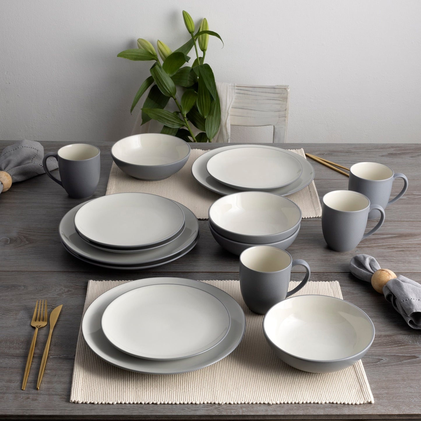 Noritake Colorwave 16-teiliges Coupe-Geschirrset, Service für 4