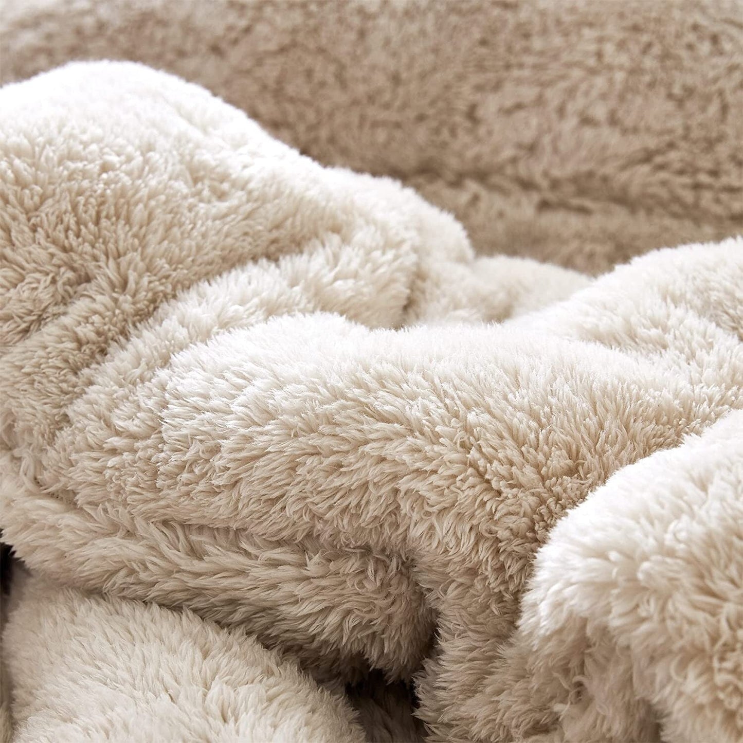 The Original Plush – Coma Inducer® Übergroße Bettdecke – Weißer Sand