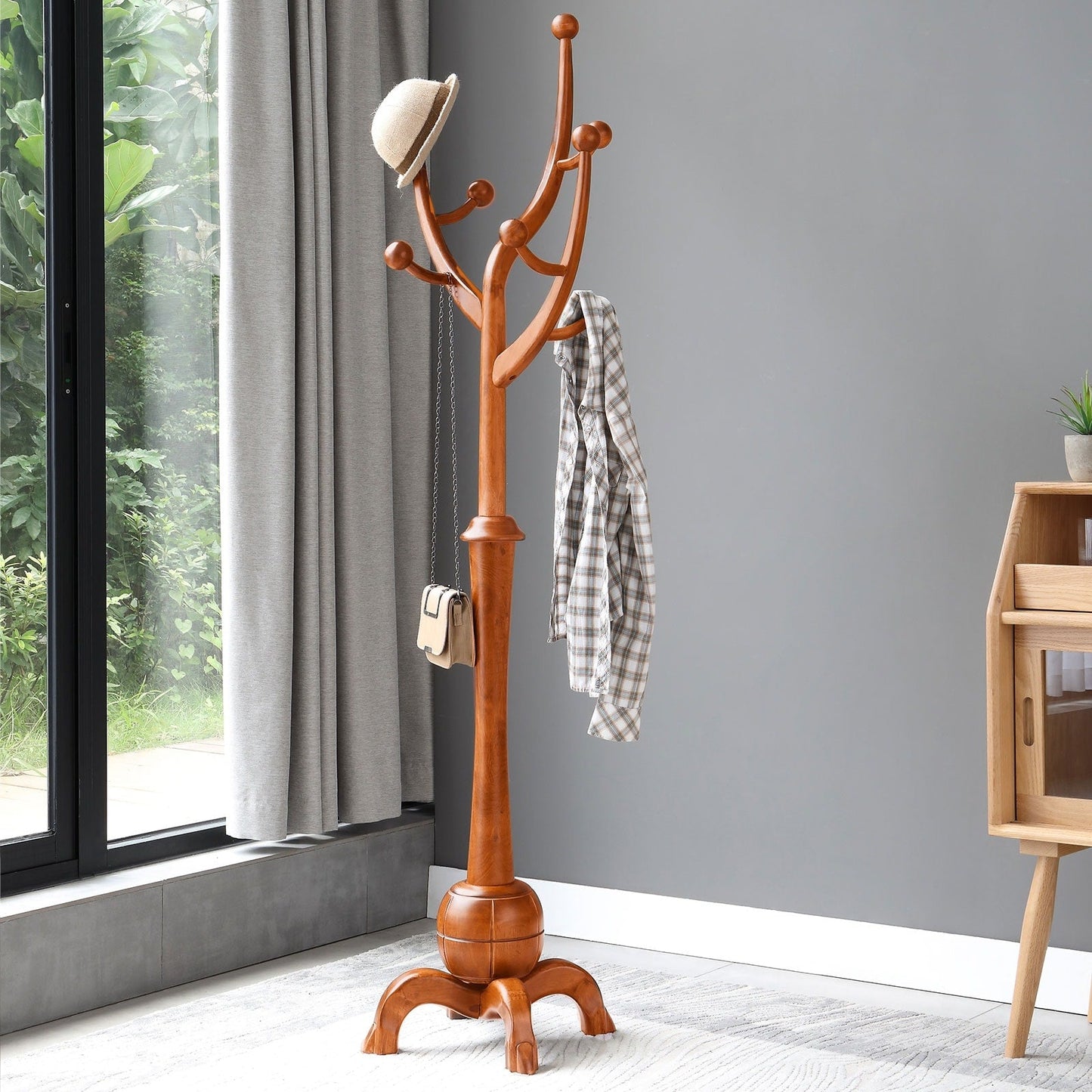 Freistehende Garderobe aus Gummibaumholz in Baumzweigform mit 8 Haken – 24,5 B x 70,87 H