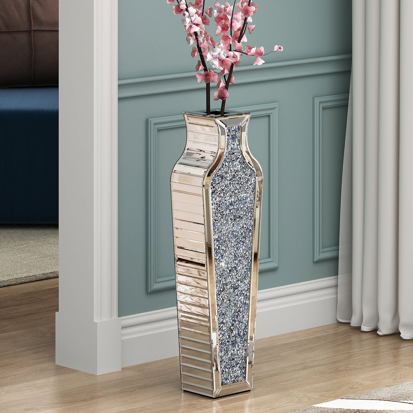 Hohe Bodenvase aus zerkleinerten Diamanten