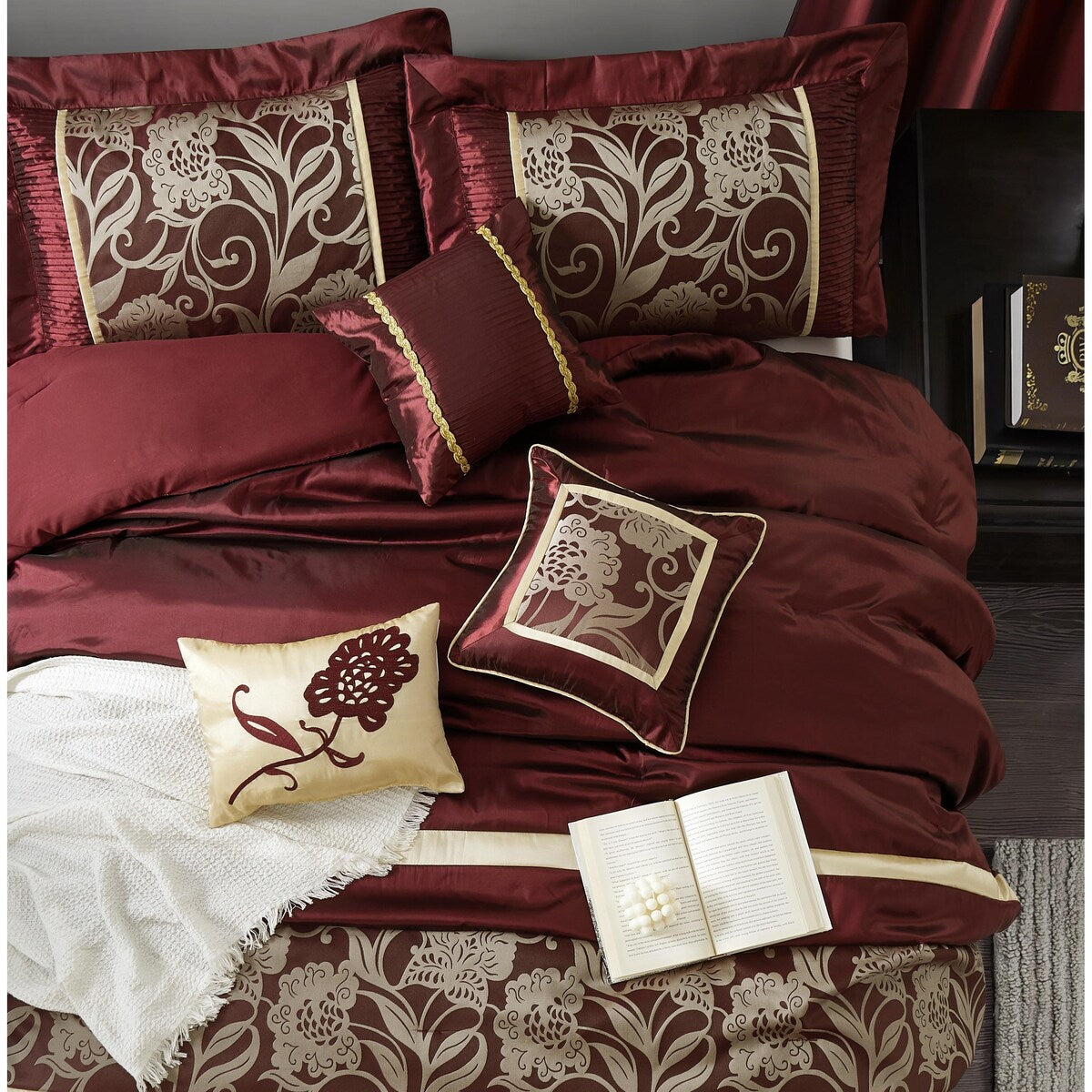 Nanshing Brie 9-teiliges Jacquard-Bettdeckenset mit Blumenmuster