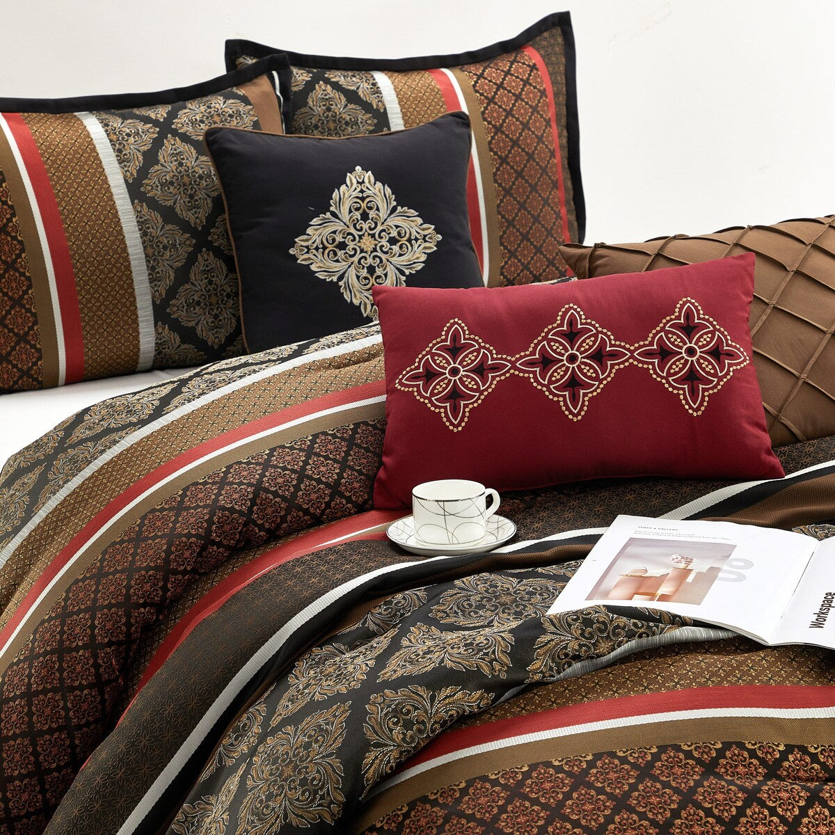 Nanshing Jensen 7-teiliges Jacquard-Bettdeckenset mit geometrischem Muster