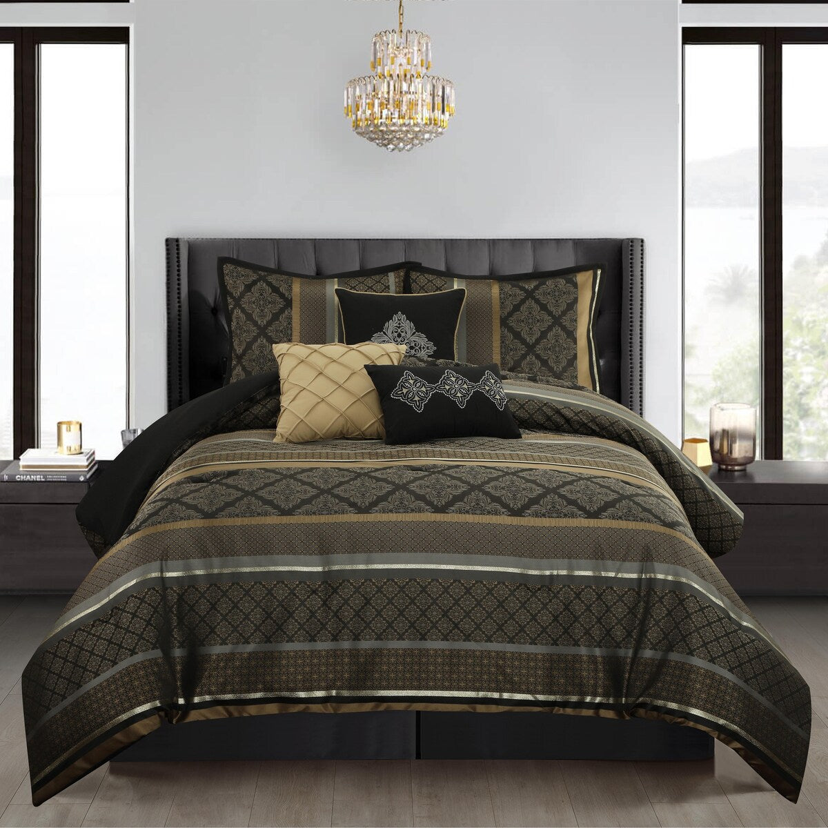 Nanshing Jensen 7-teiliges Jacquard-Bettdeckenset mit geometrischem Muster