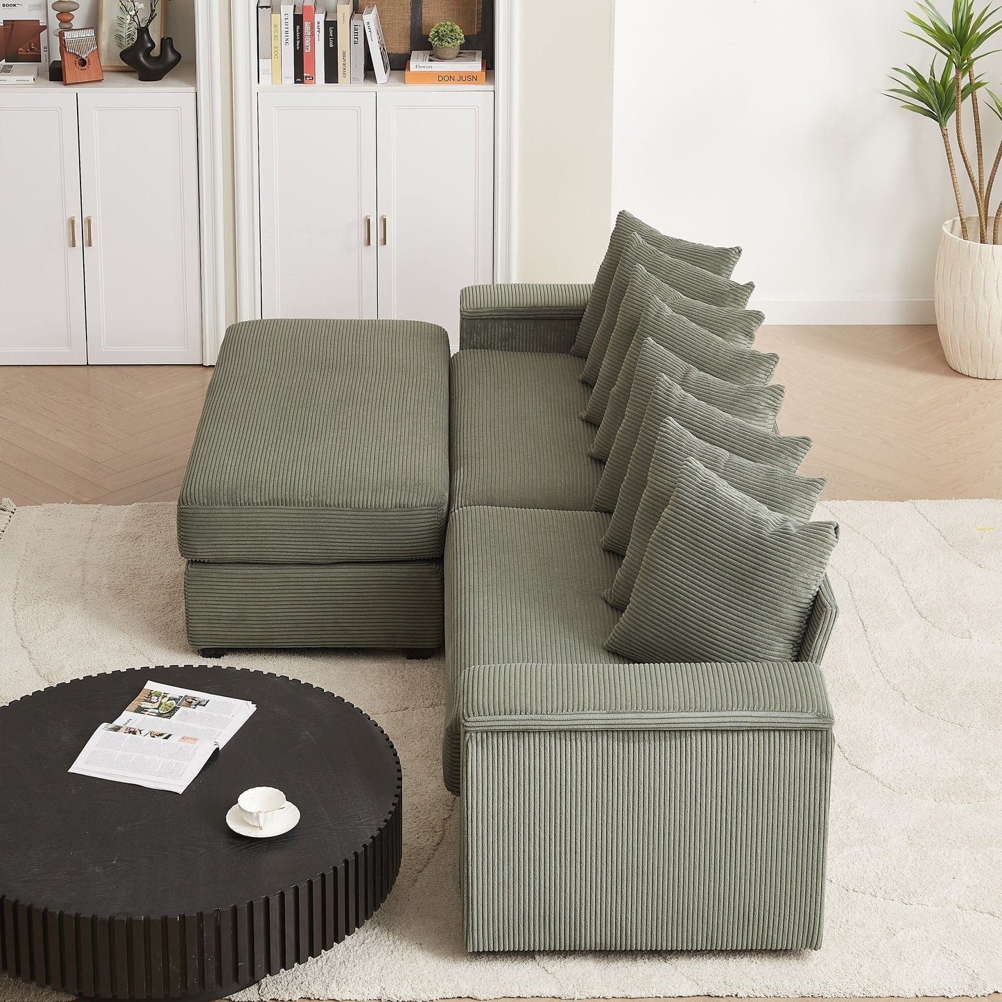 Luxury Sleeper Sofa Bed with Soft Cushion - Ultimate Comfort for Your Home