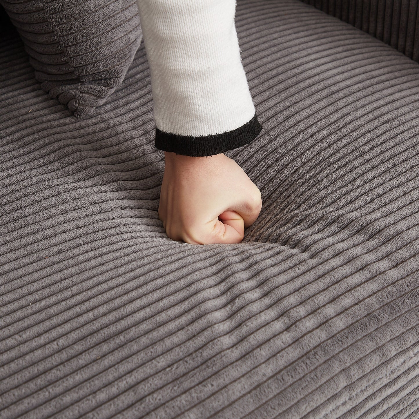 Luxury Sleeper Sofa Bed with Soft Cushion - Ultimate Comfort for Your Home