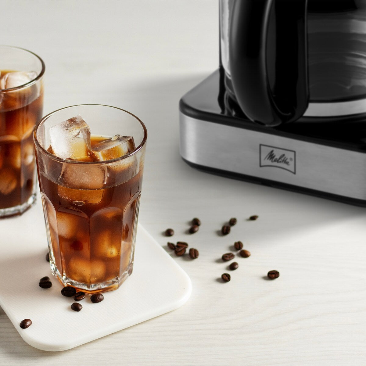 Melitta Aroma Tocco Plus 12-Tassen-Filterkaffeemaschine für Heiß- und Eiskaffee mit Glaskaraffe und Touch-Control-Display
