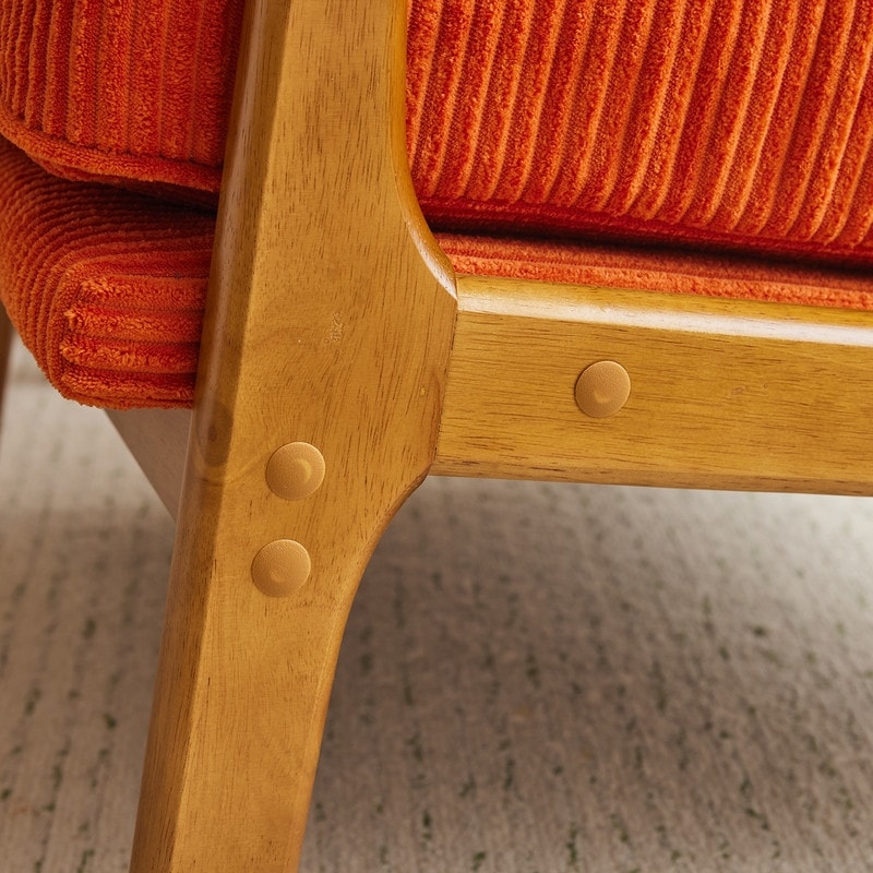 Gepolsterter Akzentstuhl im Mid-Century-Modern-Stil