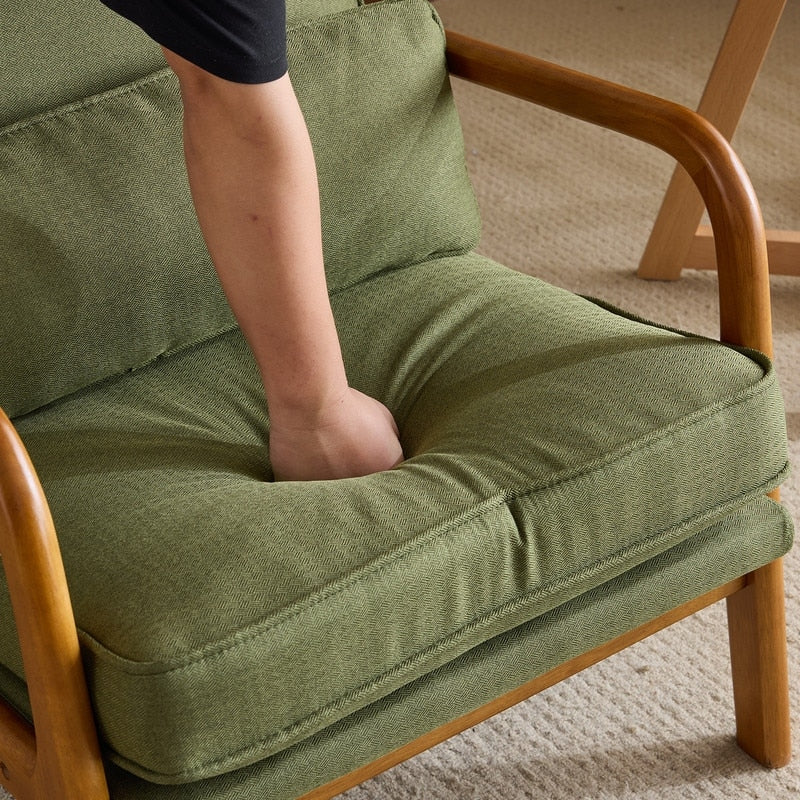 Gepolsterter Akzentstuhl im Mid-Century-Modern-Stil