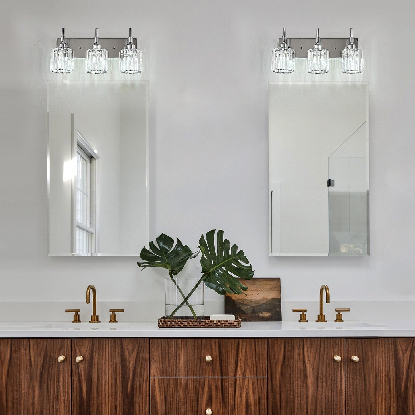 Moderne dimmbare Kristall-Badezimmer-Wandleuchten mit Waschtischleuchten und Kristallschirmen