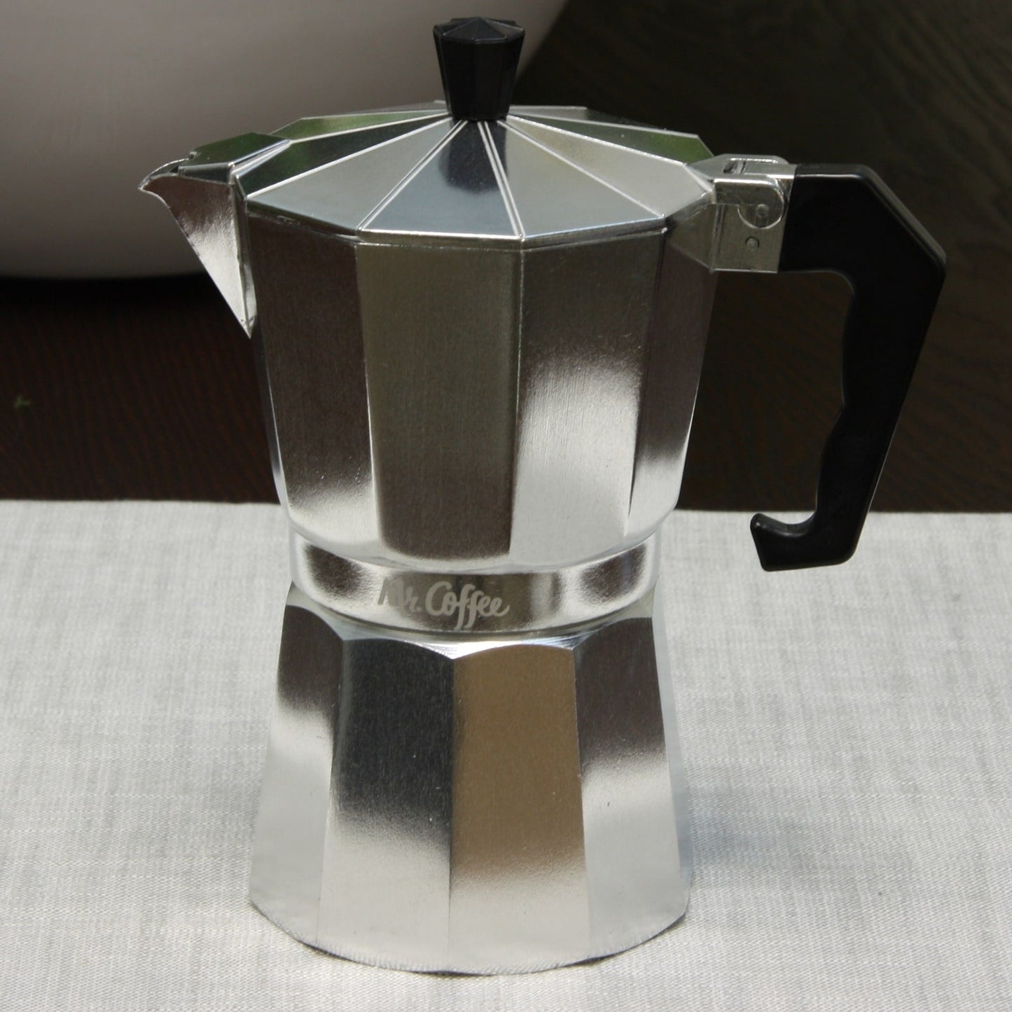 Mr. Coffee Brixia 3-teiliger Espressokocher für 6 Tassen auf dem Herd